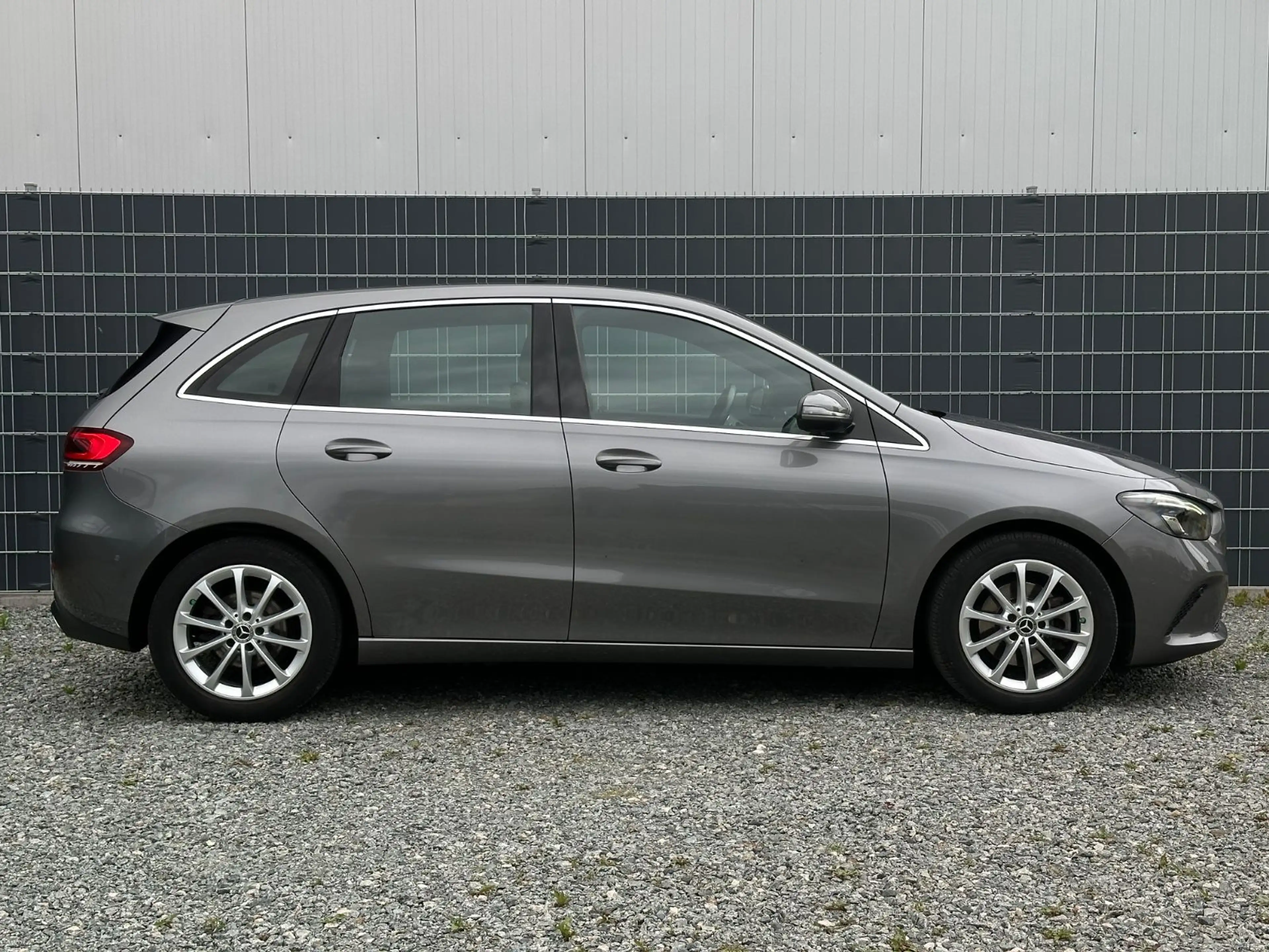 Mercedes-Benz B 200 d Progressive AHK LED Kamera Junge Sterne — photo 6