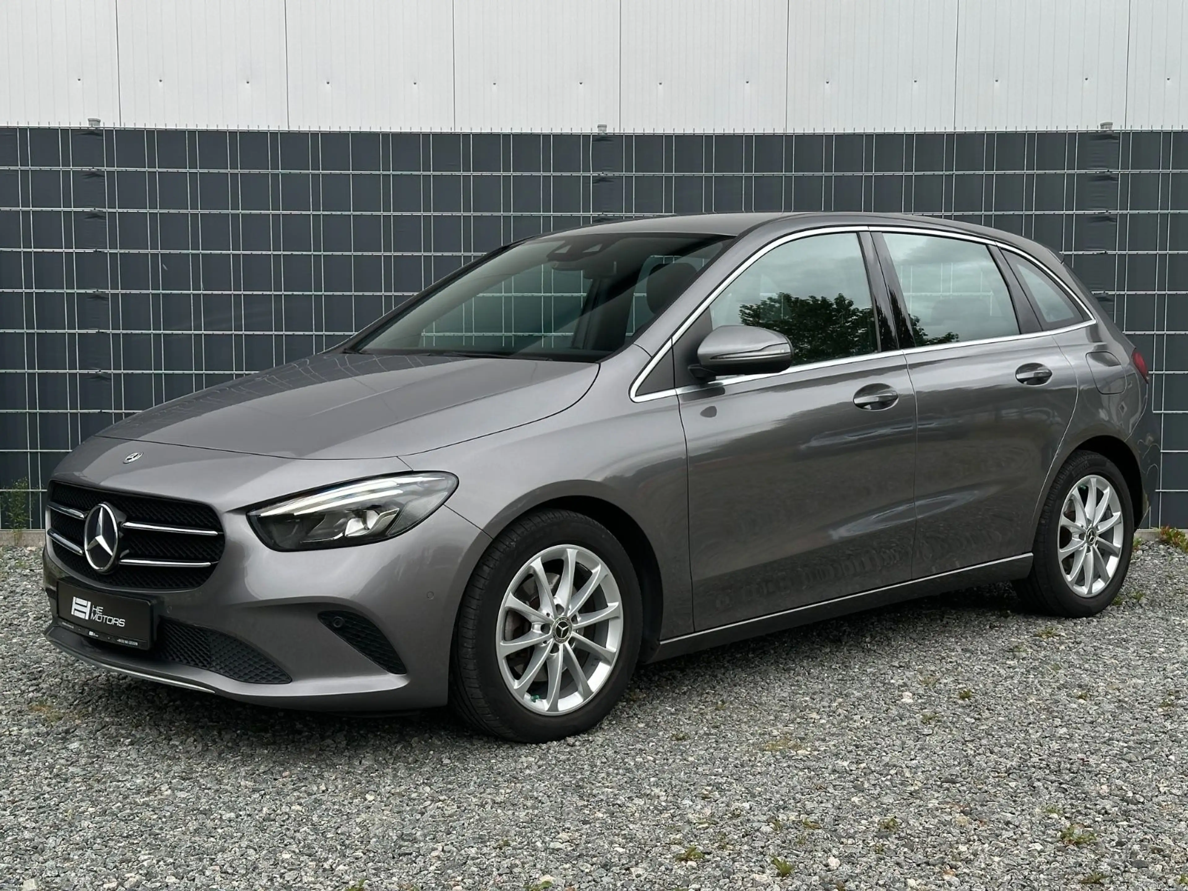 Mercedes-Benz B 200 d Progressive AHK LED Kamera Junge Sterne