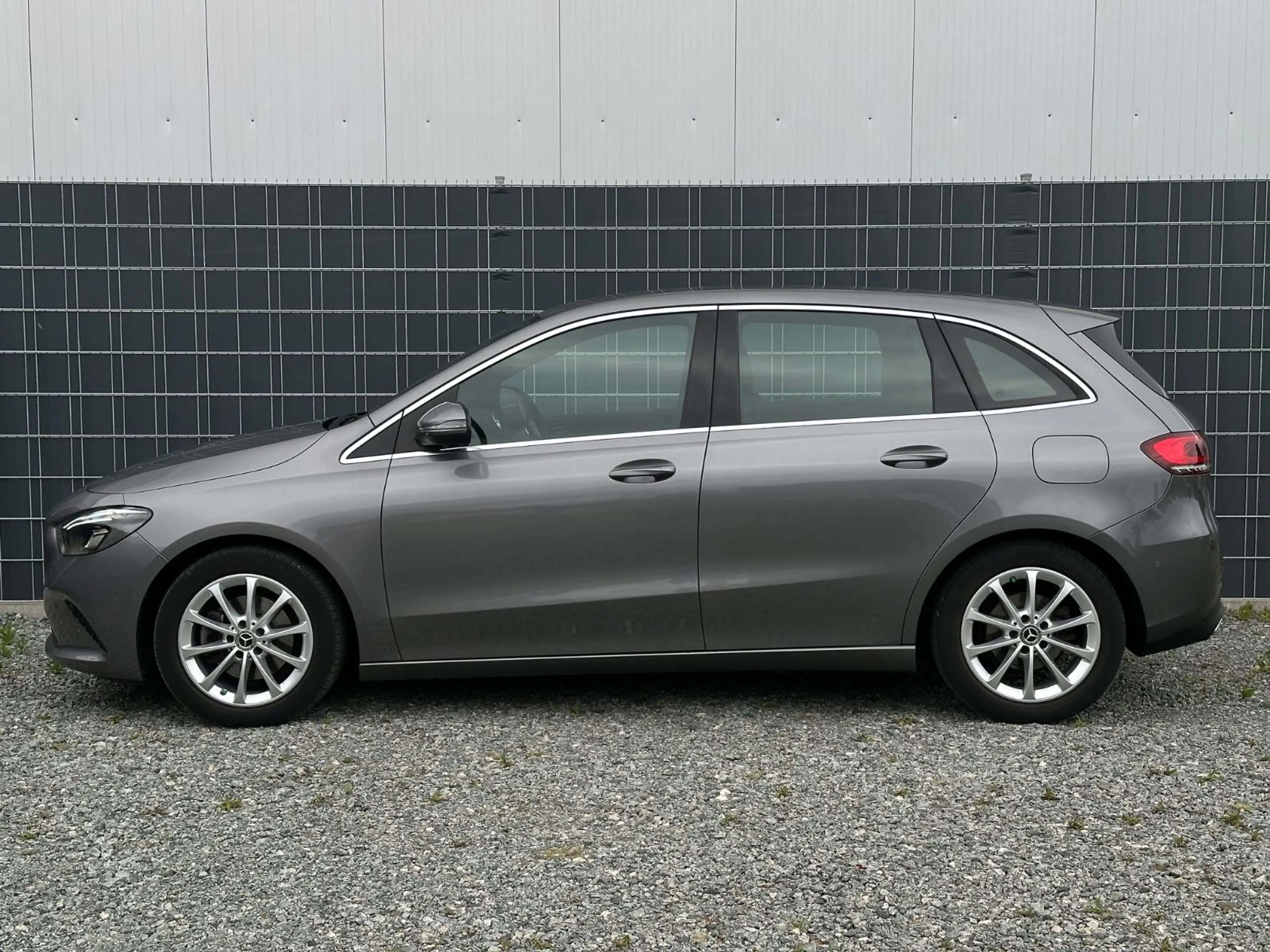 Mercedes-Benz B 200 d Progressive AHK LED Kamera Junge Sterne — photo 2
