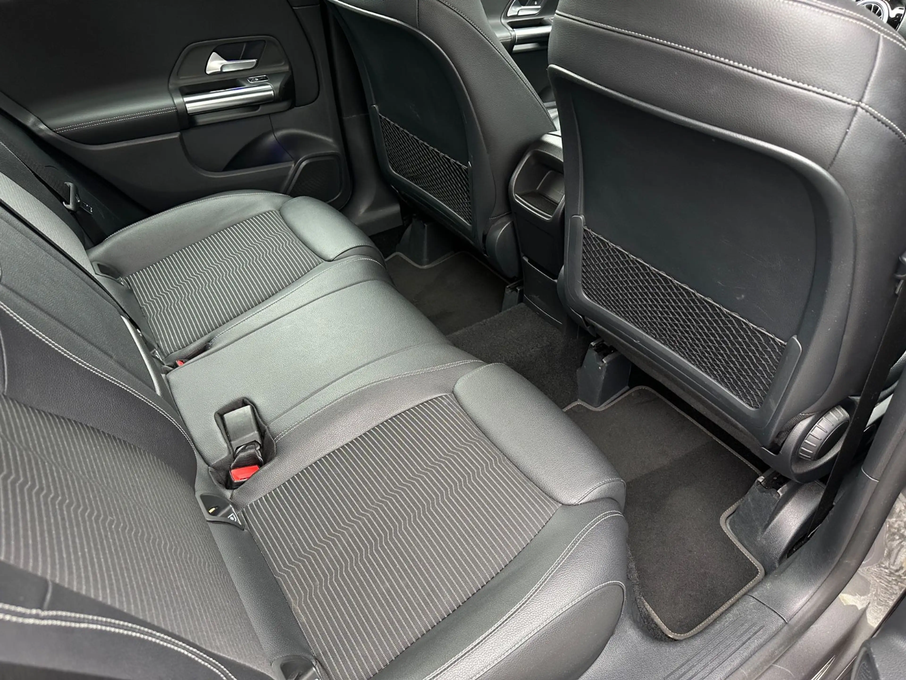 Mercedes-Benz B 200 d Progressive AHK LED Kamera Junge Sterne — photo 14