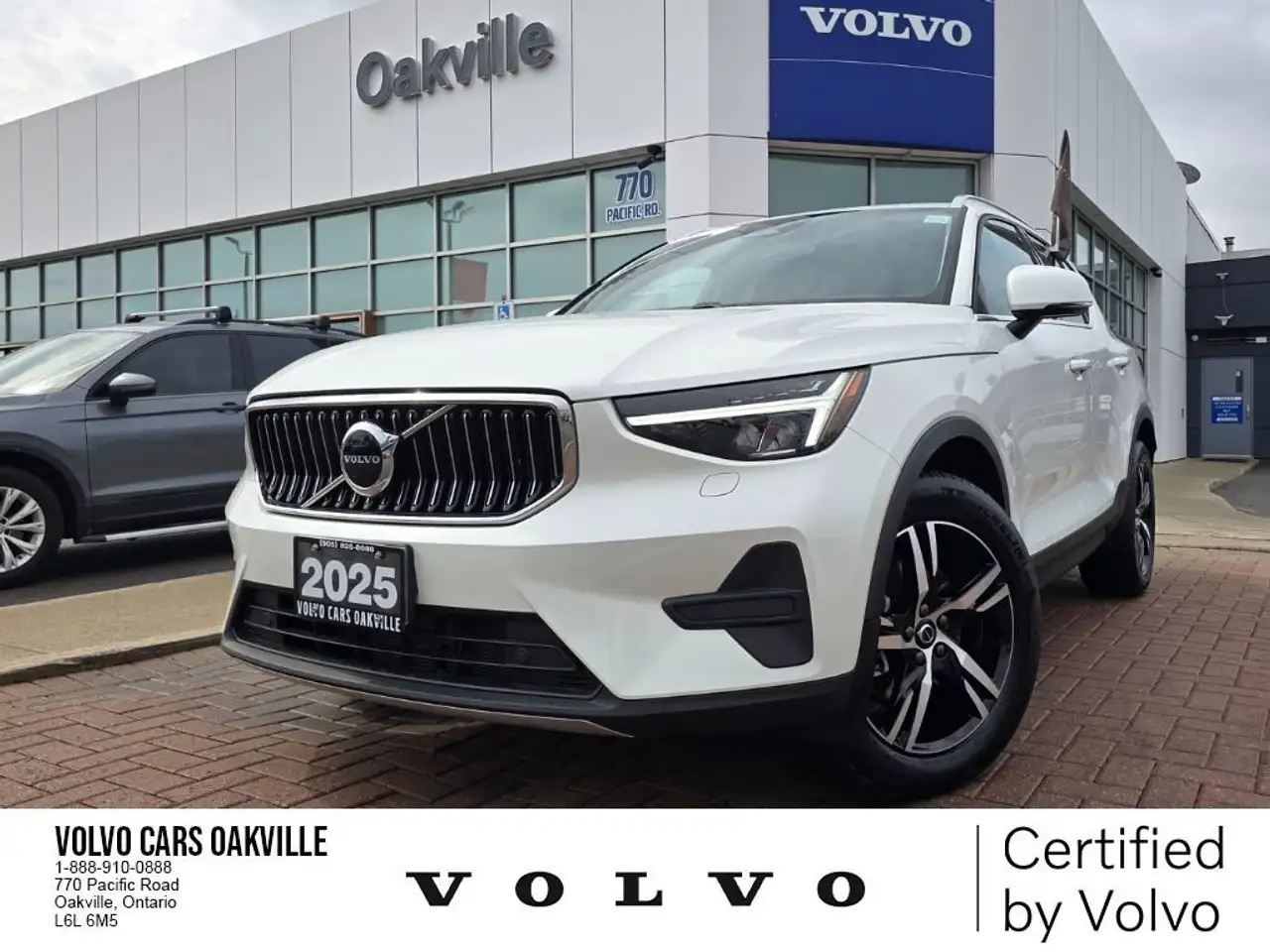2025 Volvo XC40
