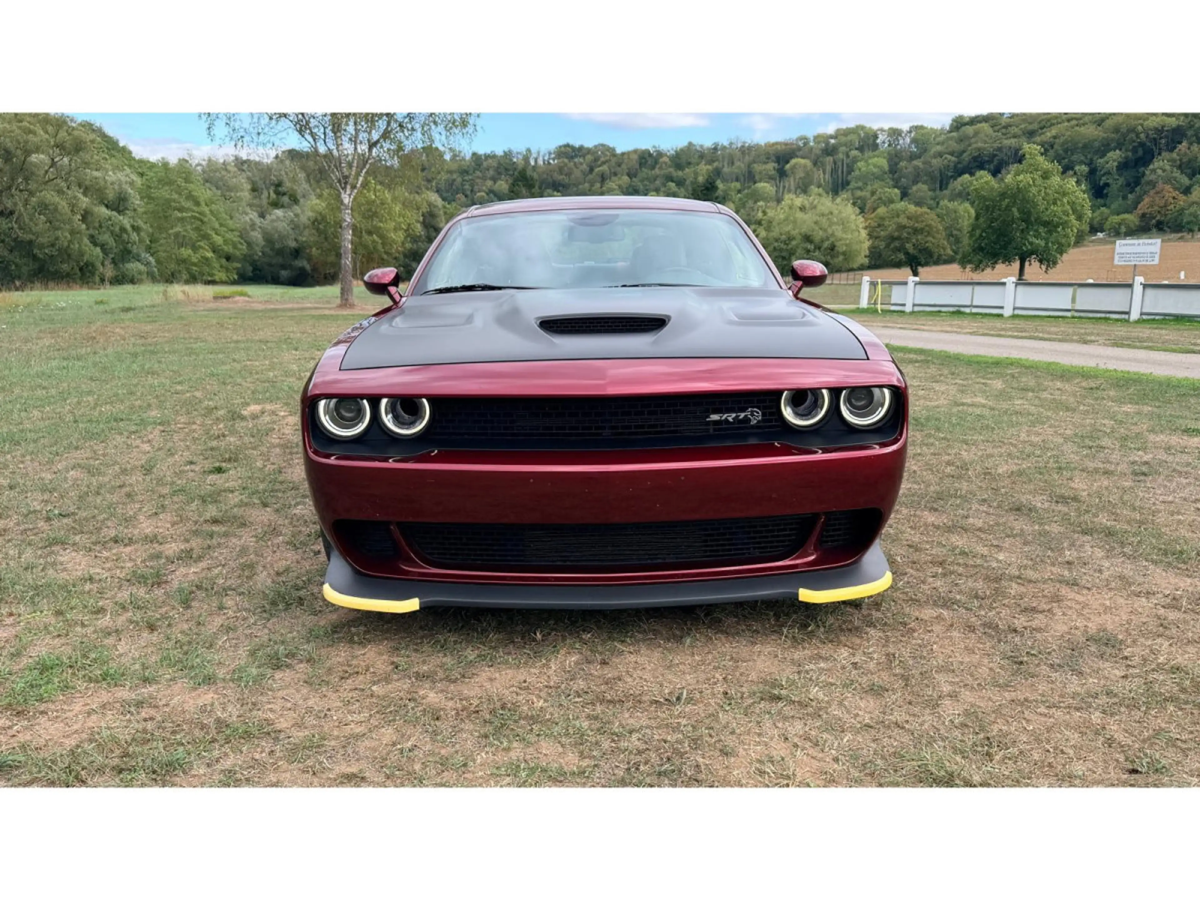 Dodge Challenger 6.2 SRT Hellcat Auto. — photo 7
