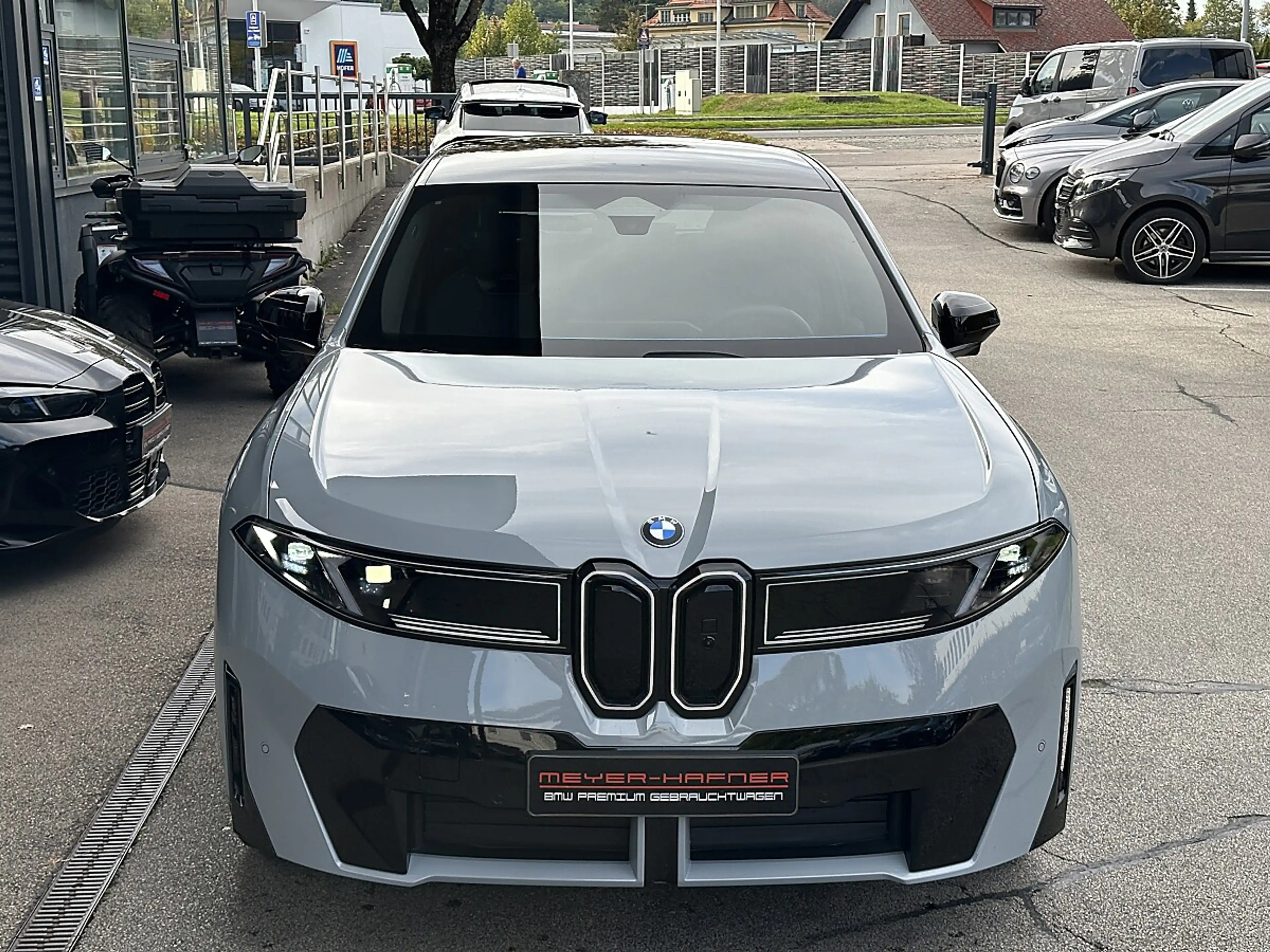 BMW iX3 50 xDrive M-Paket PRO — photo 4
