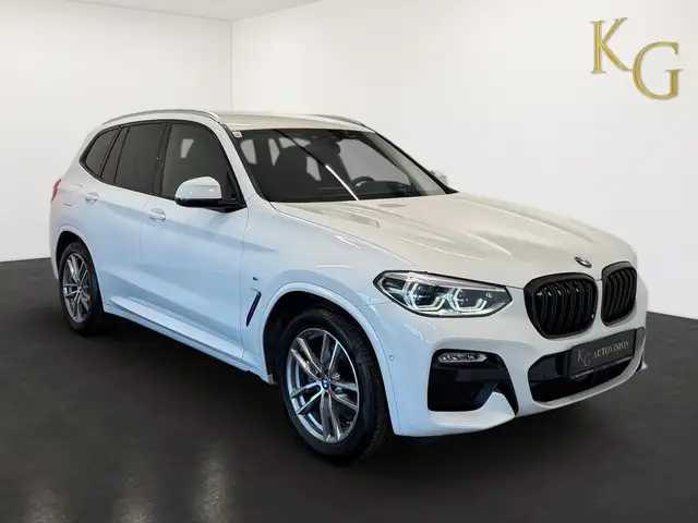 BMW X3 view 10