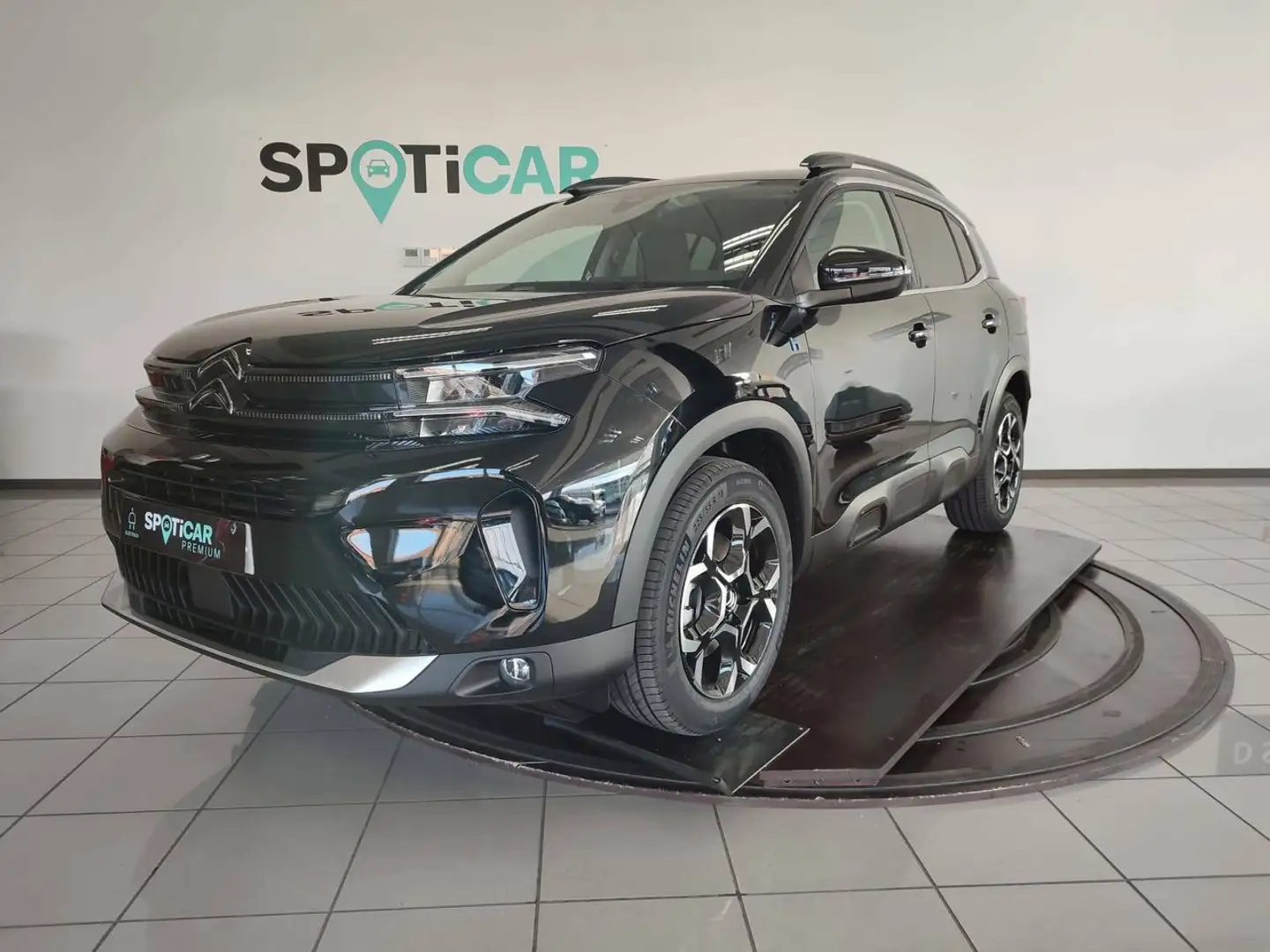 Citroen C5 Aircross 225 e-EAT8 Feel Pack Zwart - 1