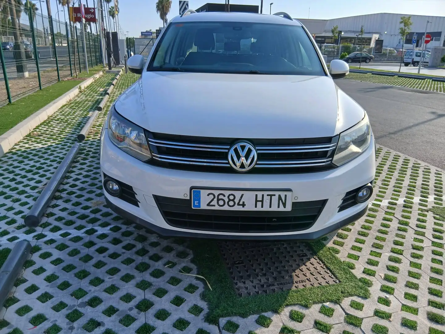 Volkswagen Tiguan Tiguan 2.0TDI BMT T1 4x2 110 T1 Blanco - 2