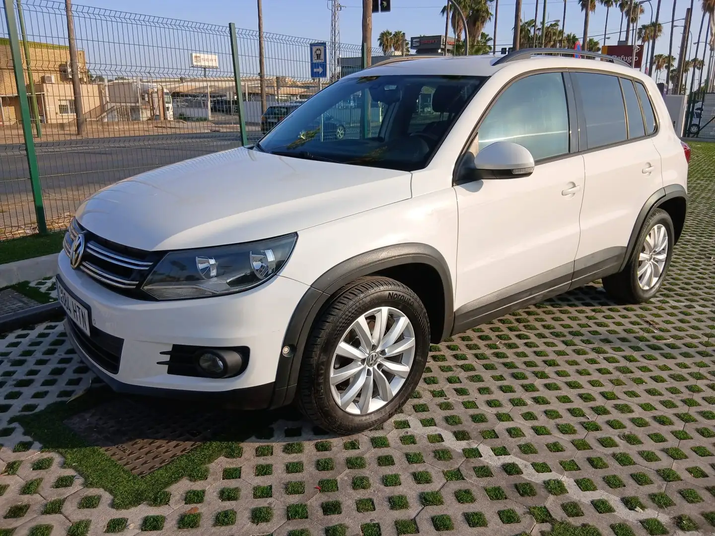 Volkswagen Tiguan Tiguan 2.0TDI BMT T1 4x2 110 T1 Blanco - 1
