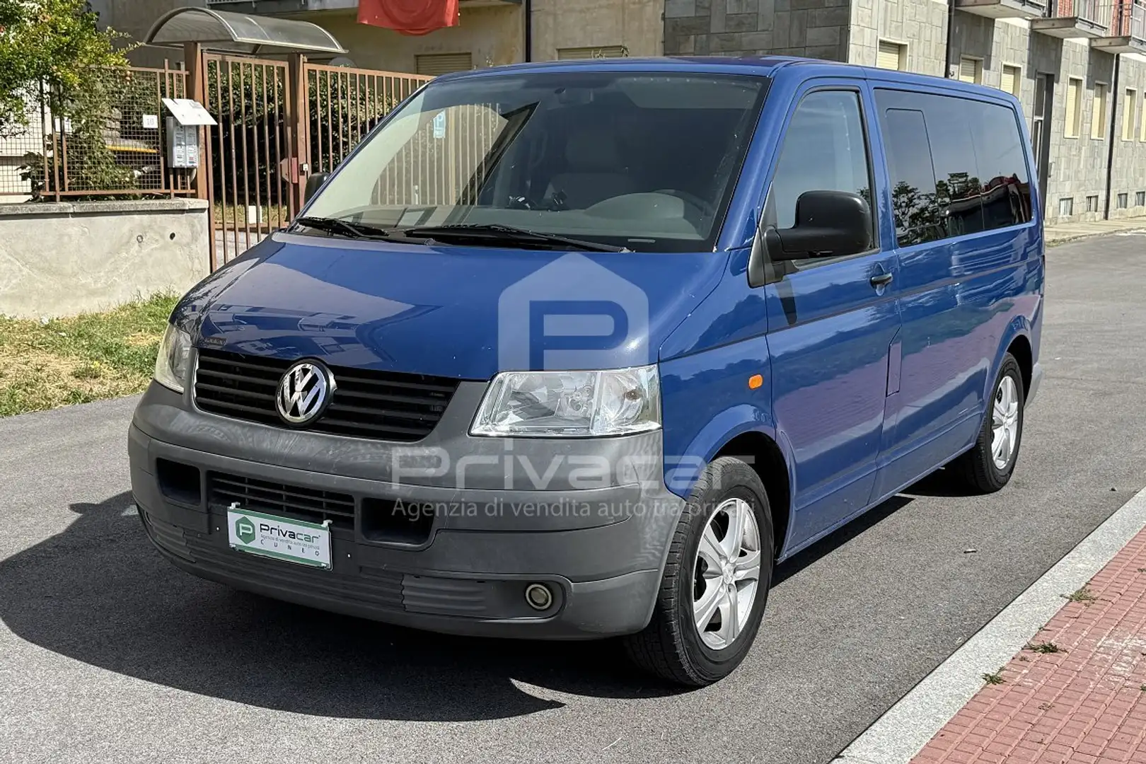 Volkswagen T5 Caravelle Caravelle 2.5 TDI/130CV PC Bleu - 1