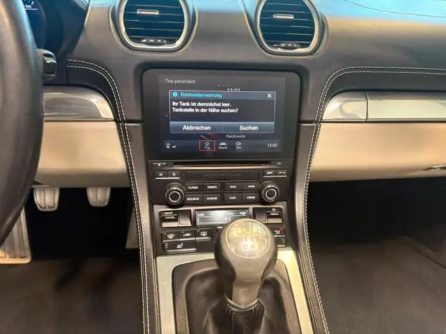 Porsche Boxster view 11