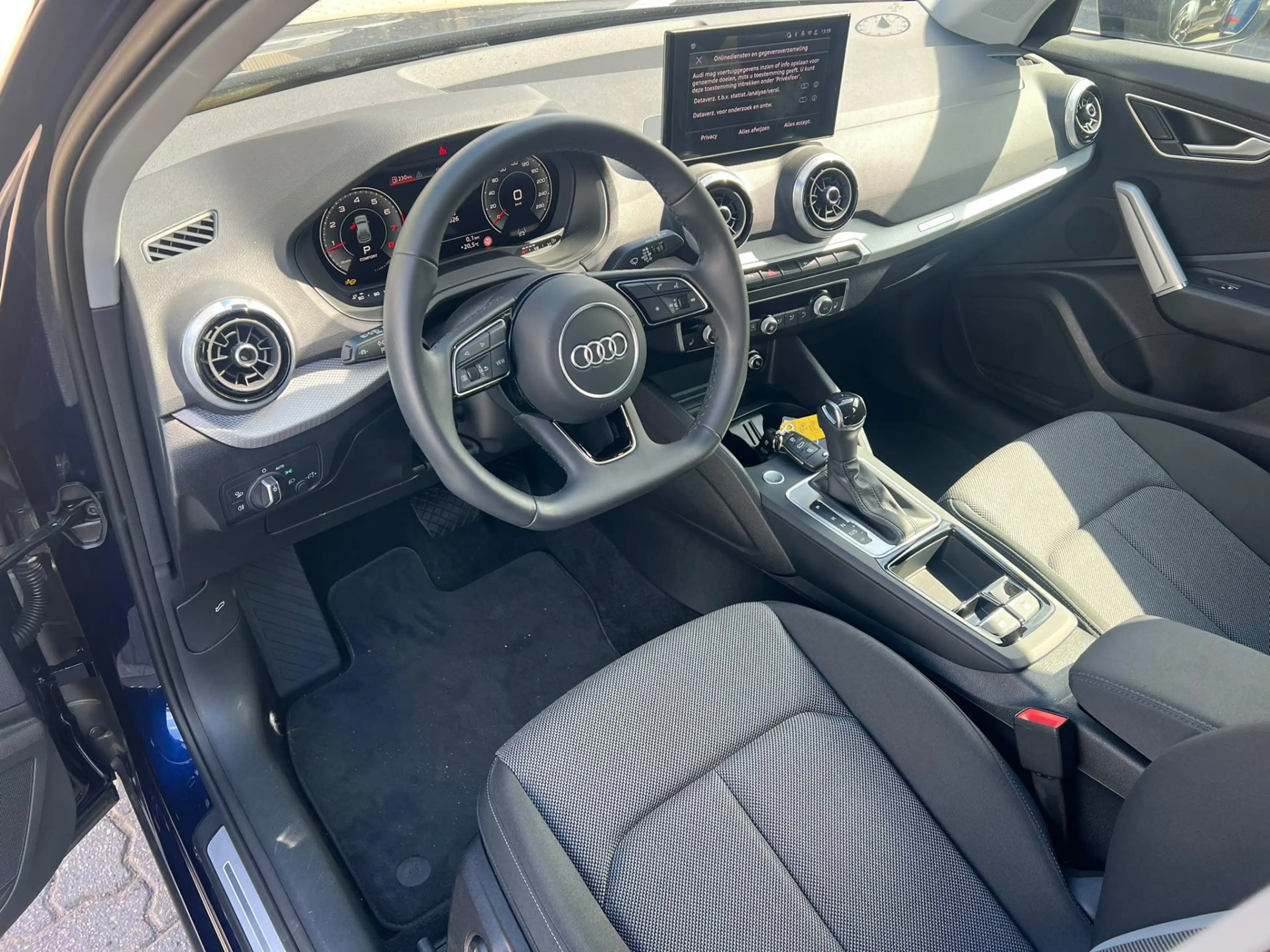Audi Q2 35 TFSI S Line camera, navi, stoelverw, cruise — photo 2