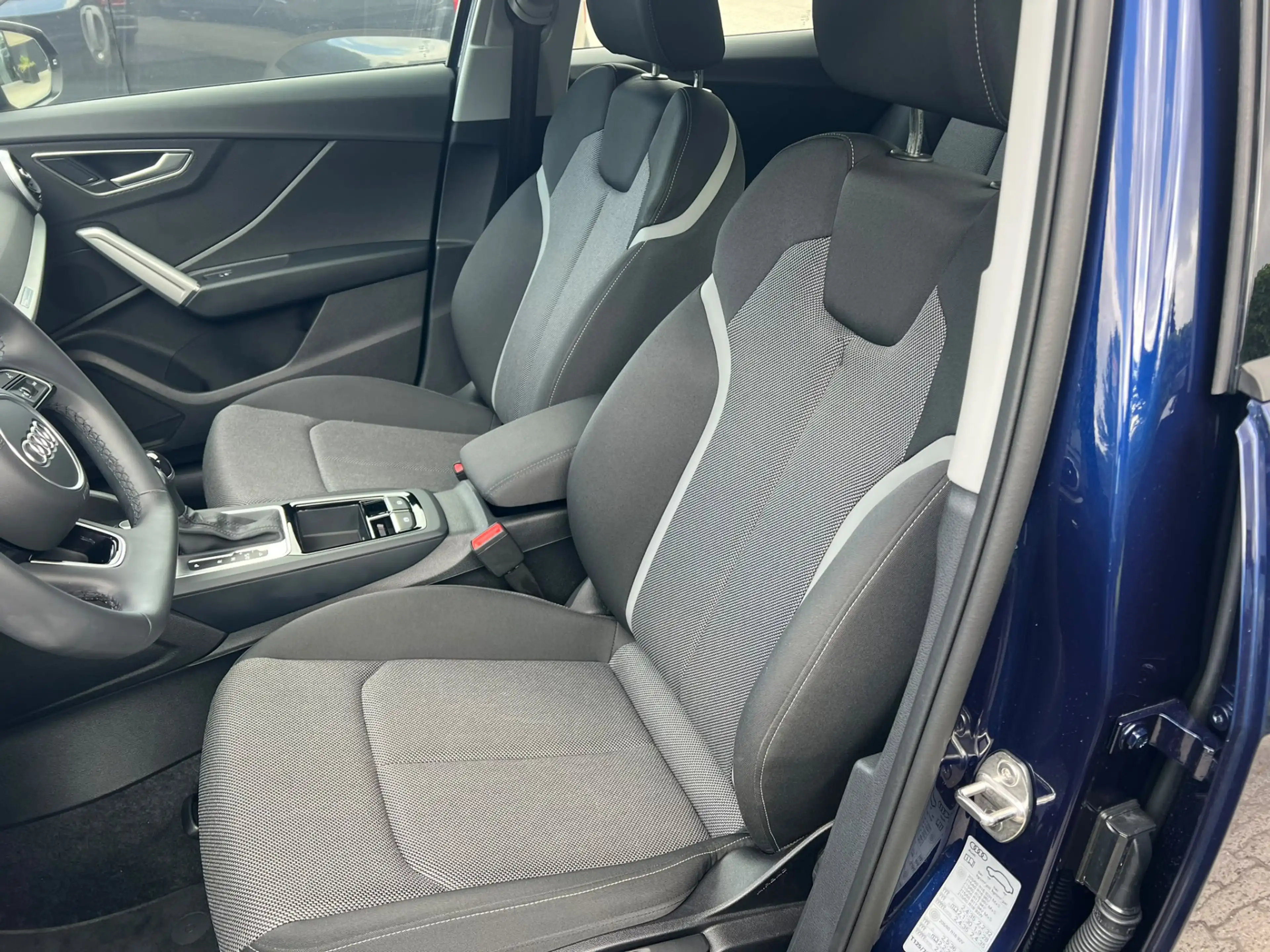 Audi Q2 35 TFSI S Line camera, navi, stoelverw, cruise — photo 18