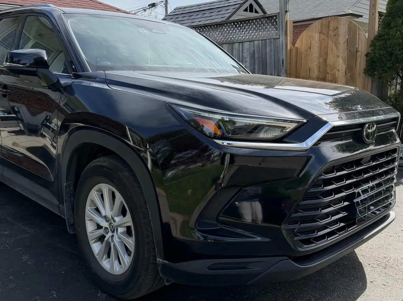Toyota Grand Highlander снимка Toyota Grand Highlander