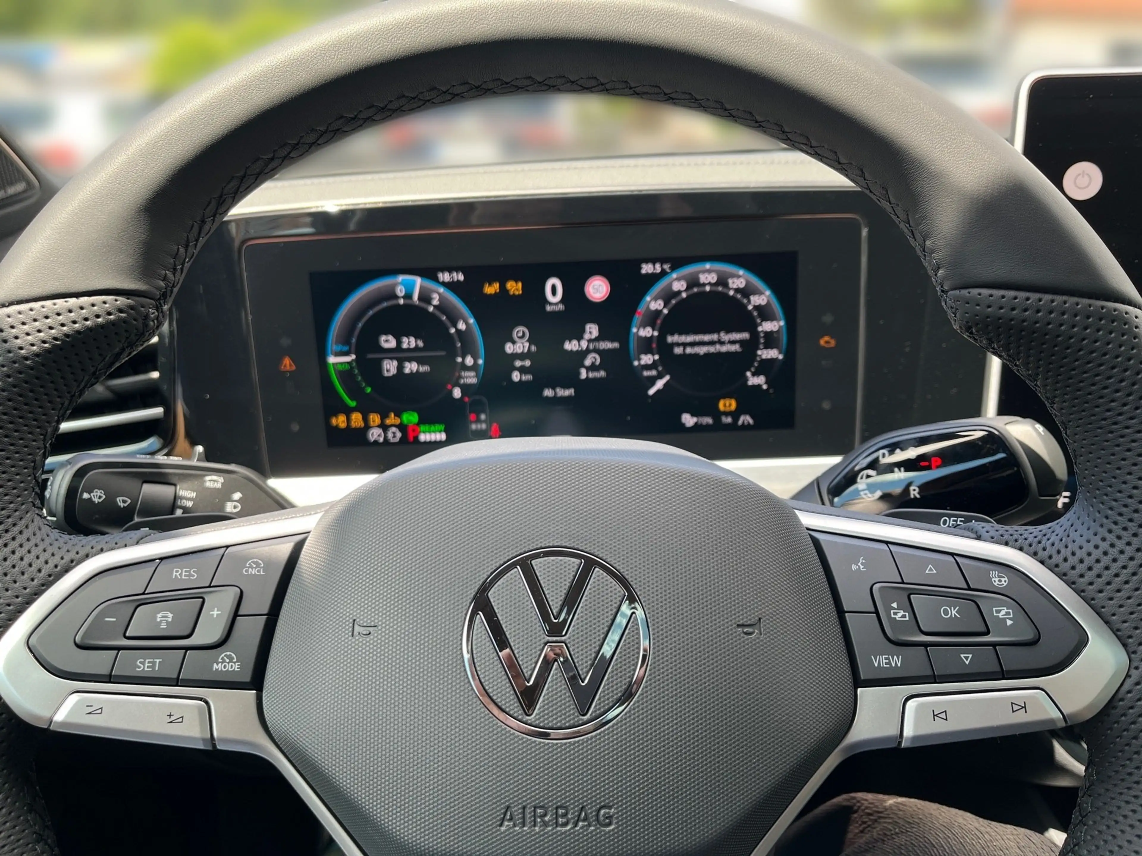 Volkswagen Passat Variant 1.5 TSI eHybrid R-Line *PANO*AHK* — photo 12