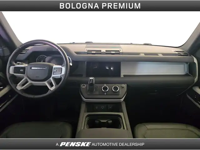 Land Rover Defender view 4