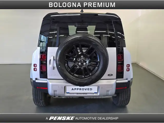 Land Rover Defender view 7