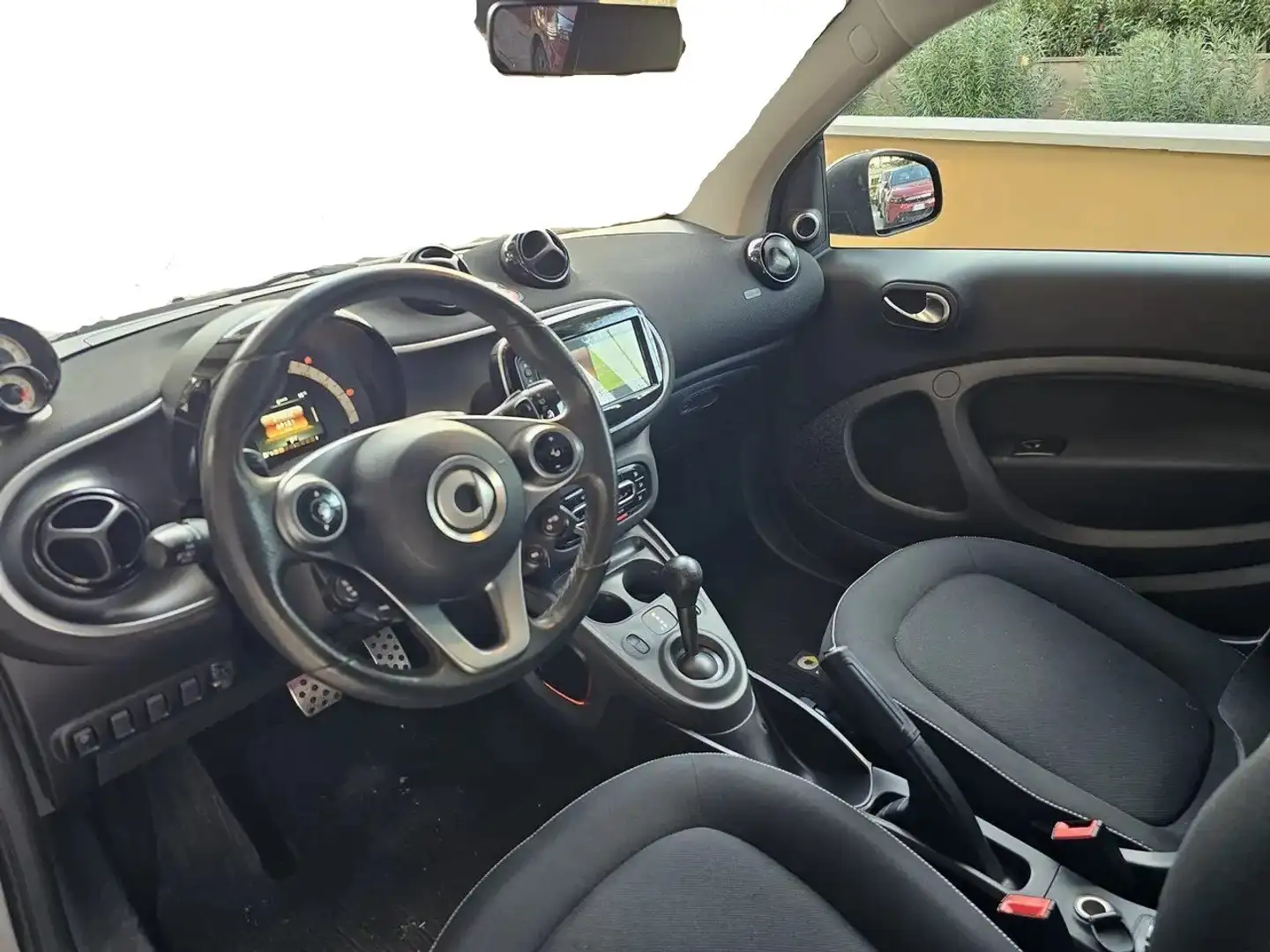 smart forTwo Fortwo 0.9 90cv BRABUS 03/17 KM69000 ITALIANA+NAV Nero - 2