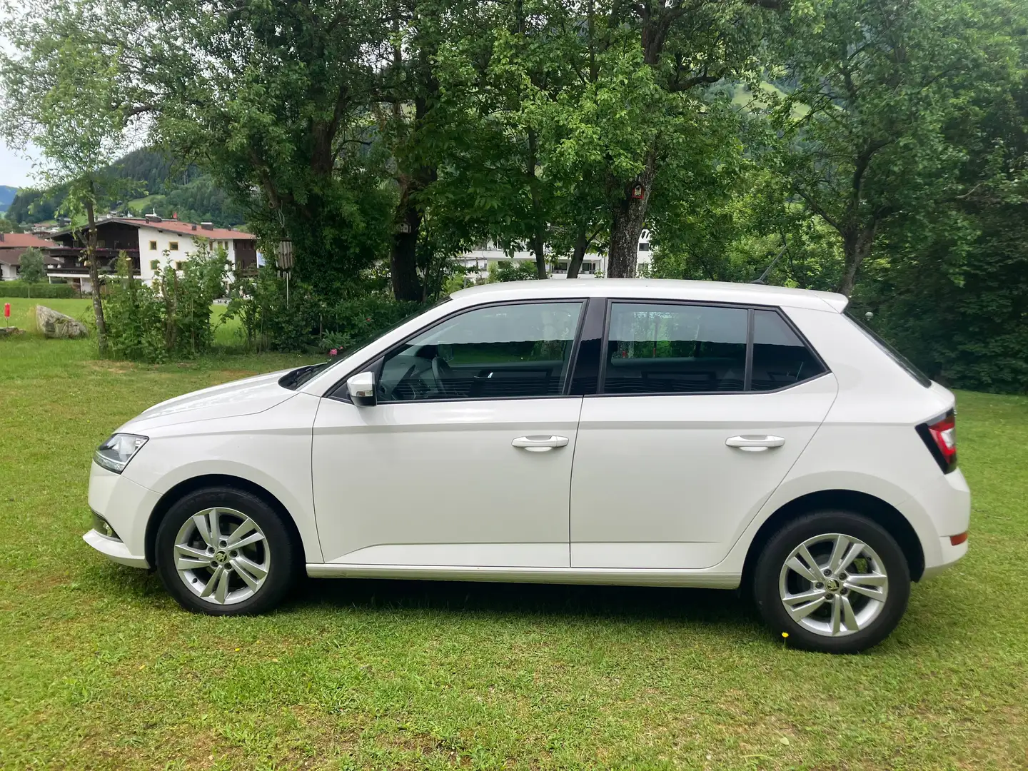 Skoda Fabia Ambition Weiß - 1