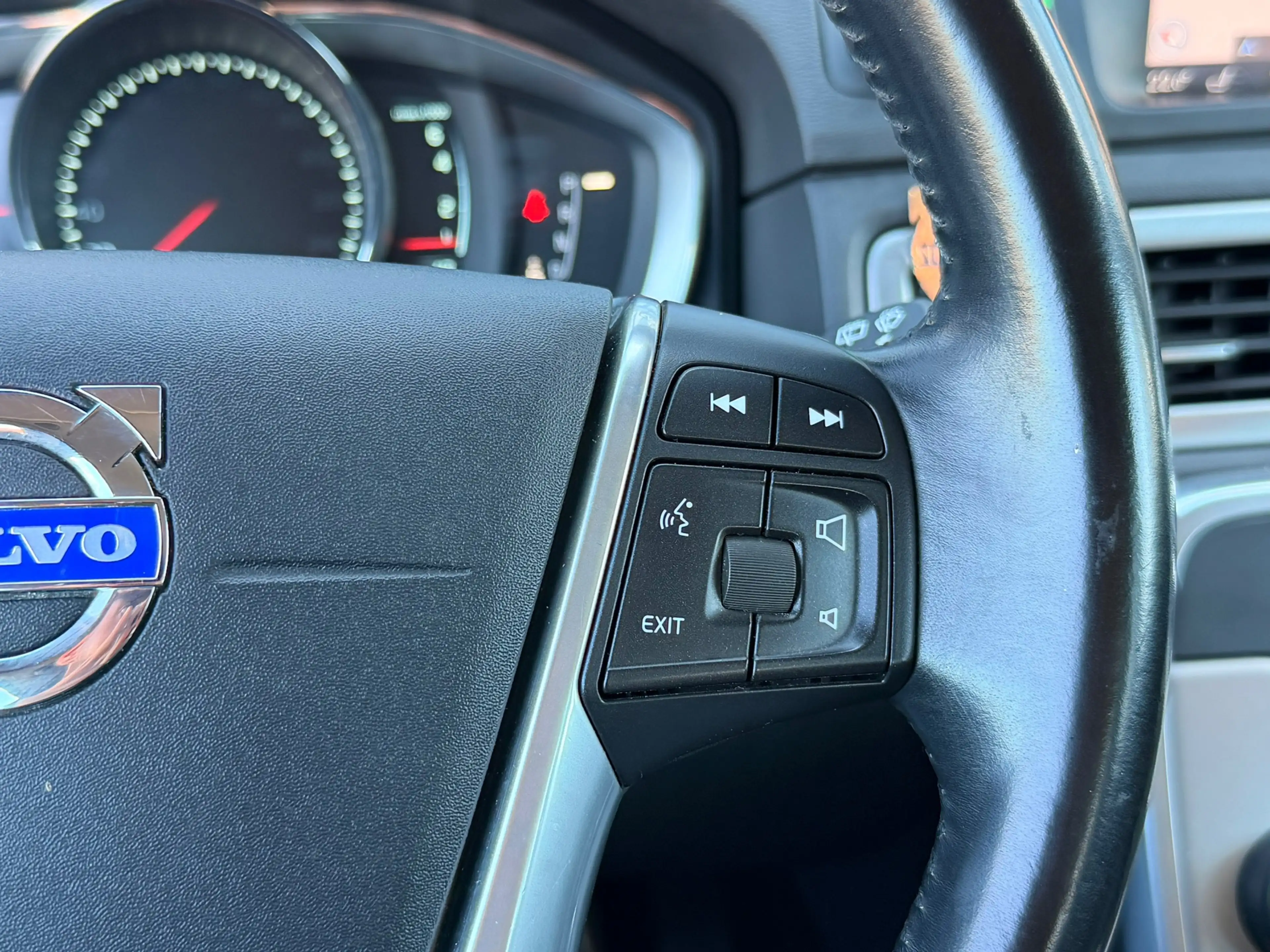 Volvo V70 1.6 T4 Nordic+|Leer|Trekhaak|xenon|Navi|PDC|NAP — photo 11