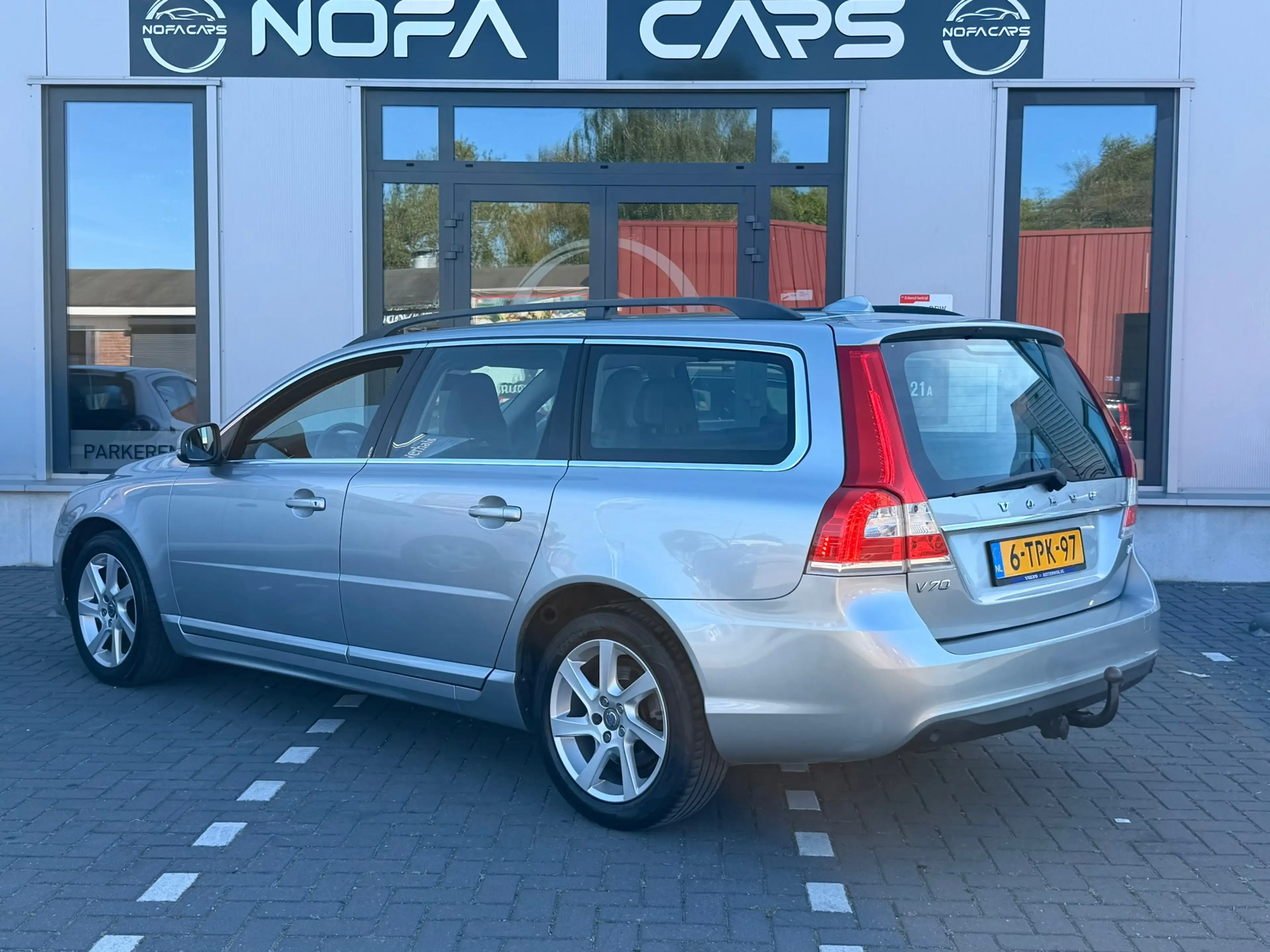 Volvo V70 1.6 T4 Nordic+|Leer|Trekhaak|xenon|Navi|PDC|NAP — photo 6