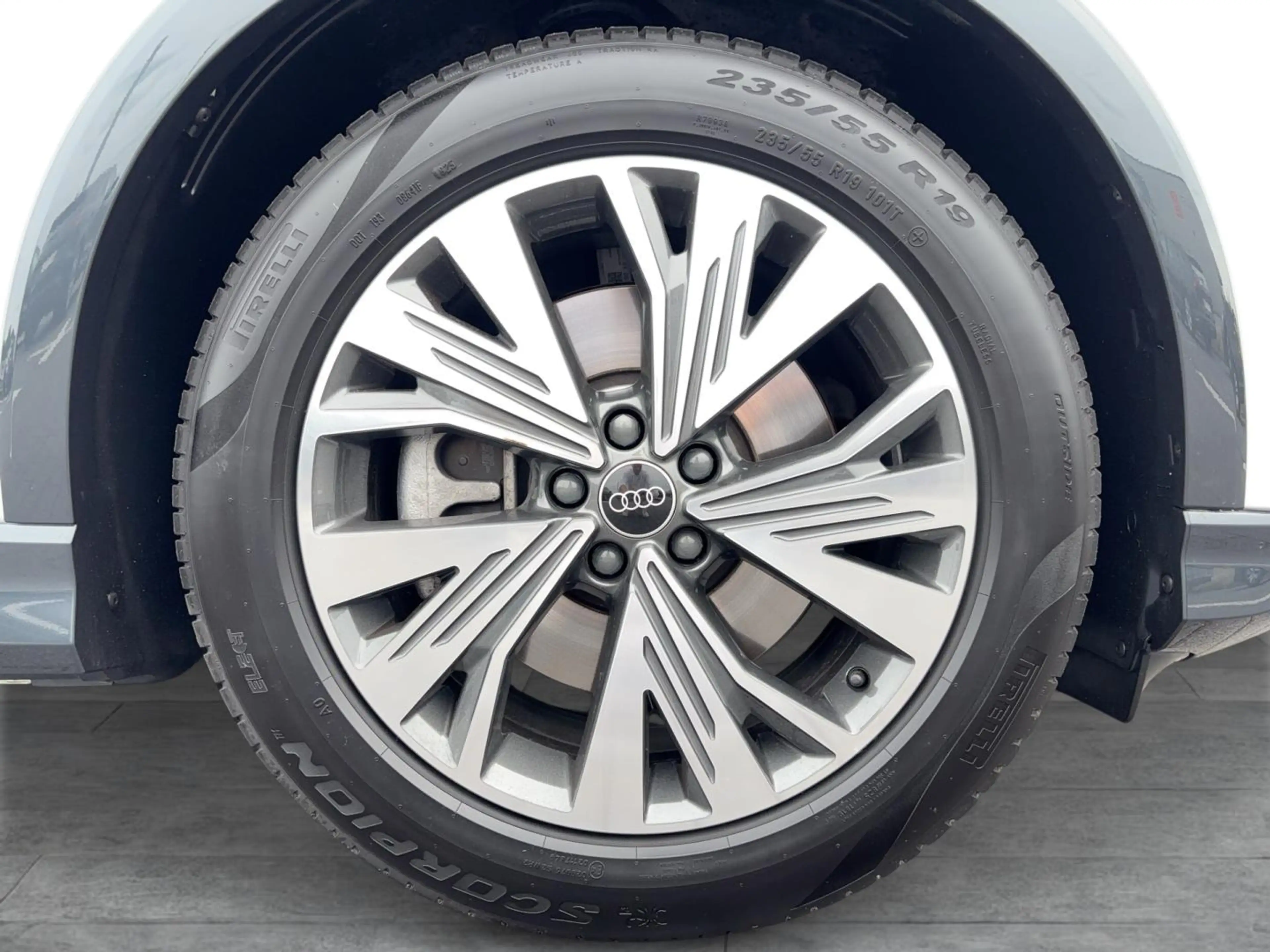 Audi Q4 e-tron 45 advanced LED Navi AHK SpSi ASI APS SHZ — photo 7
