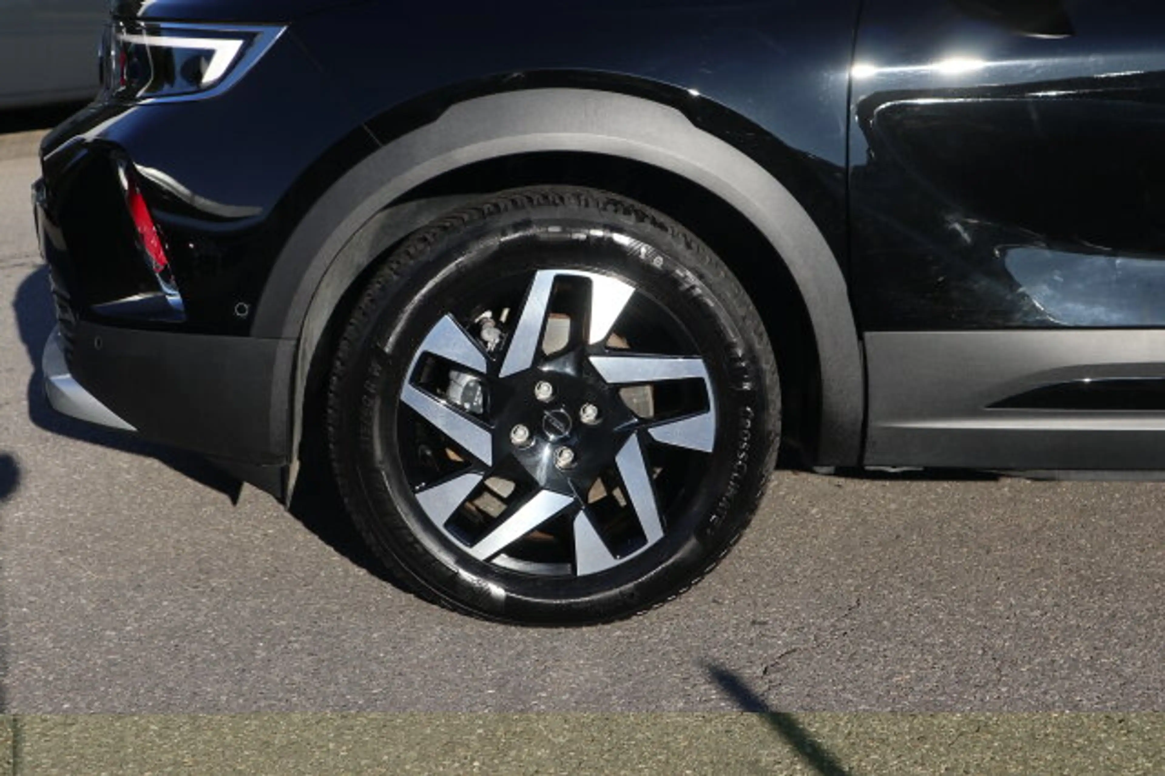Opel Mokka-E Elegance Navi/Klima/LED/Sitzhzg/Tempomat Sitzhzg./L-R Sensor/NSW/DAB-Tuner (Radioempfang digital) — photo 3