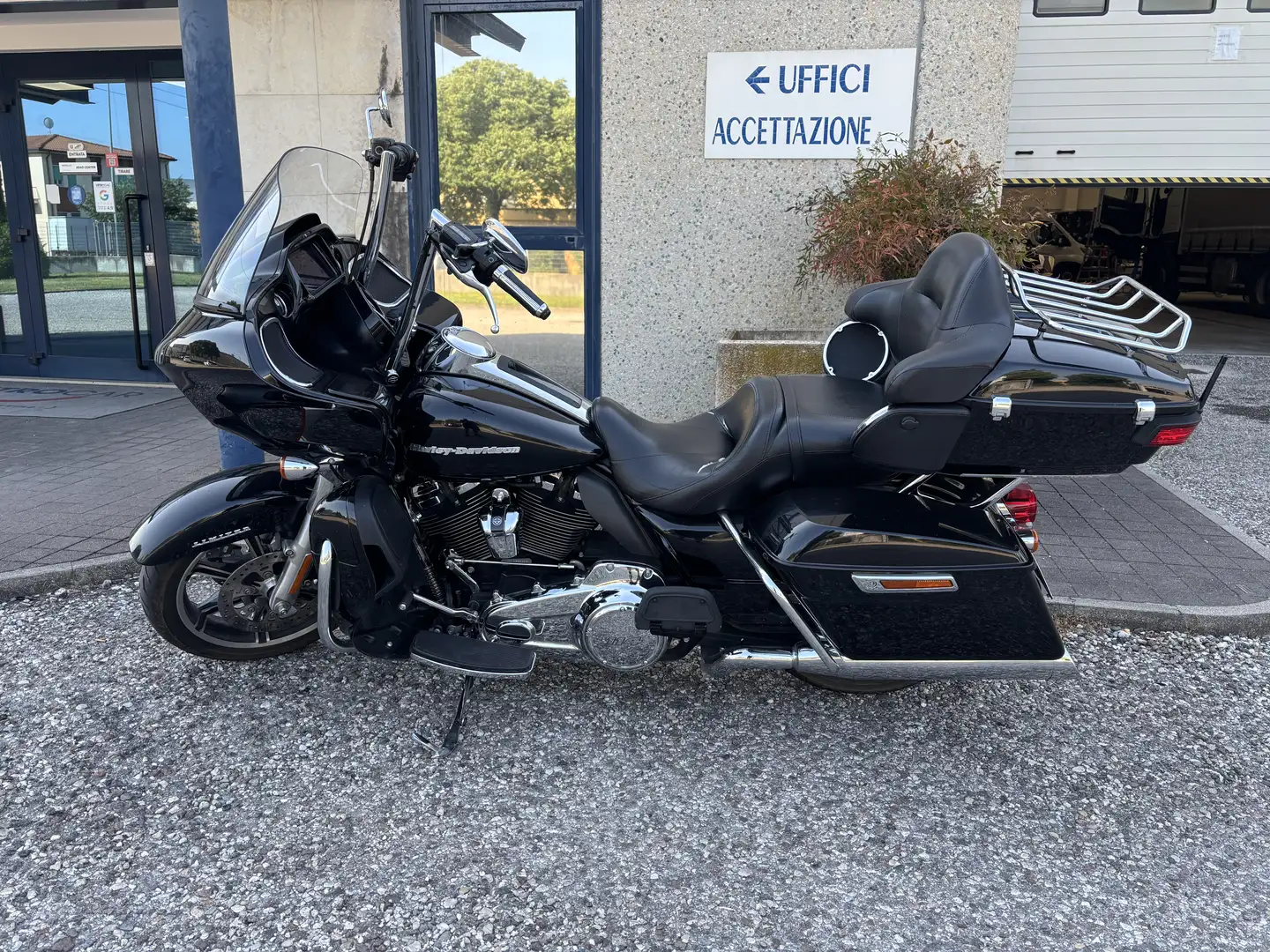 Harley-Davidson Road Glide limited - 1