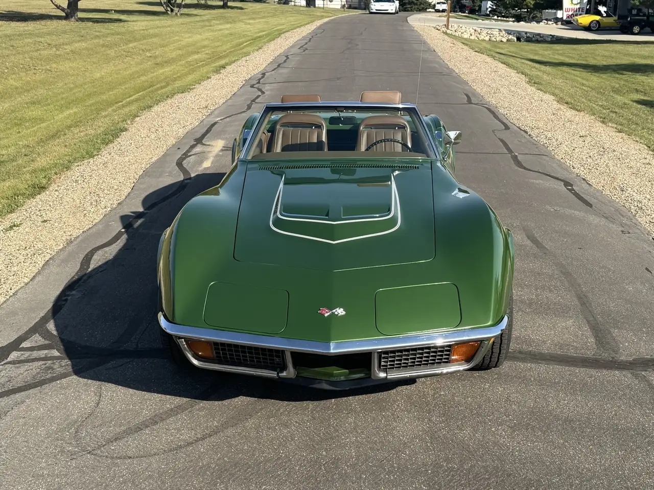 Chevrolet Corvette снимка Chevrolet Corvette