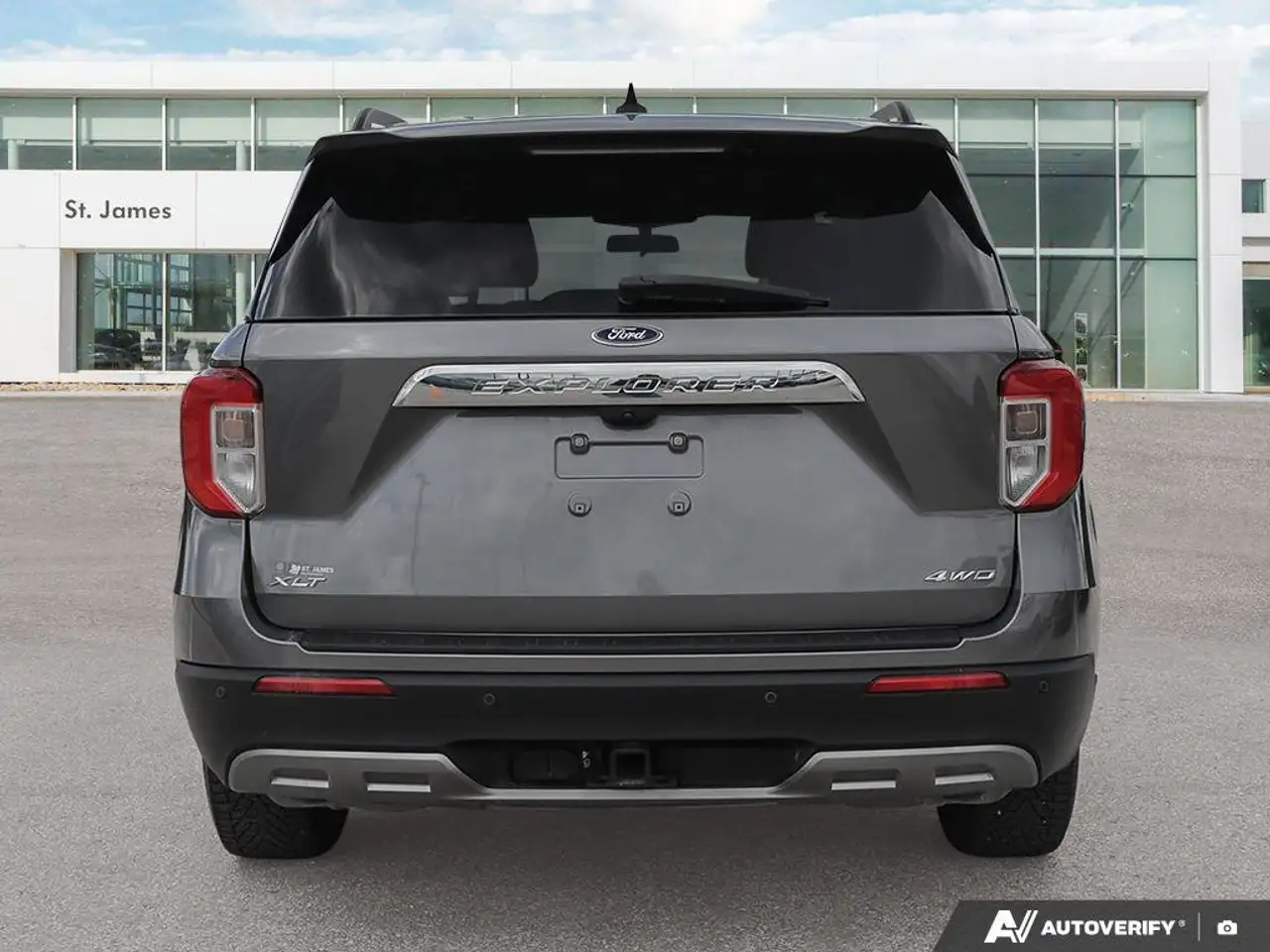 Ford Explorer photo Ford Explorer