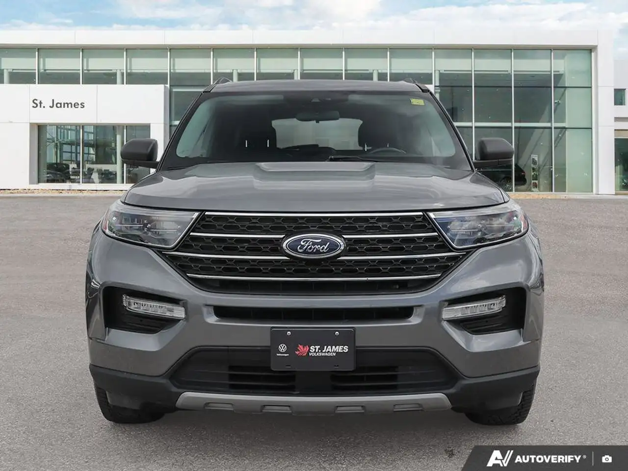 Ford Explorer photo Ford Explorer