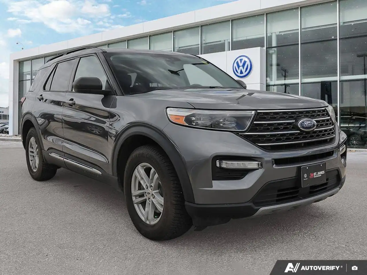 Ford Explorer photo Ford Explorer
