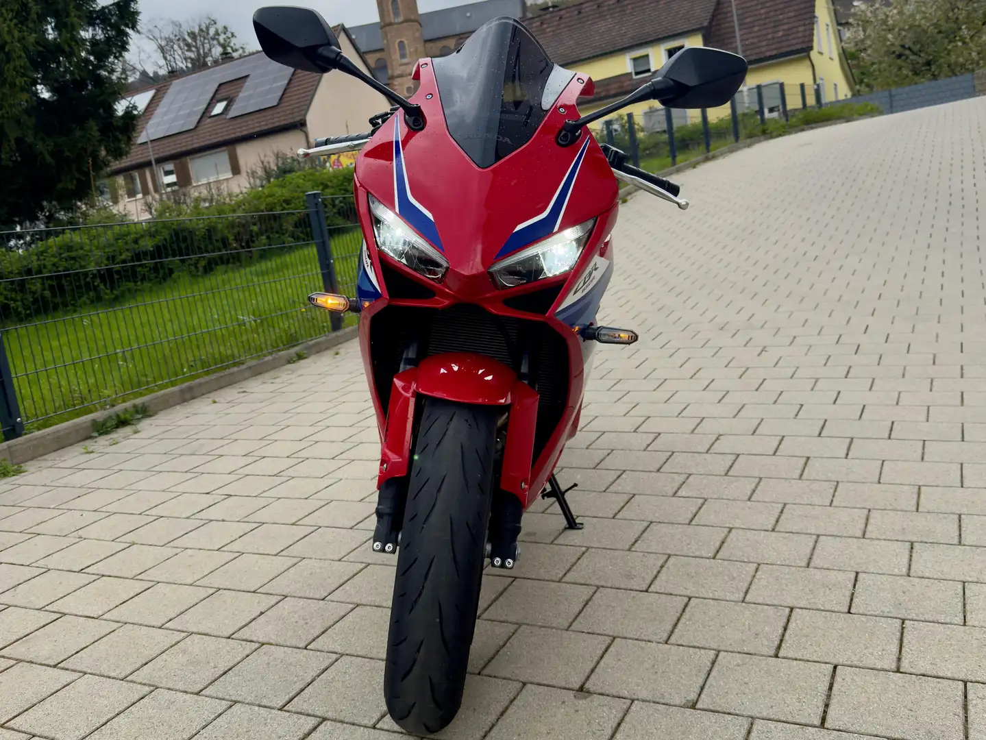 Honda CBR 650 Rojo - 2