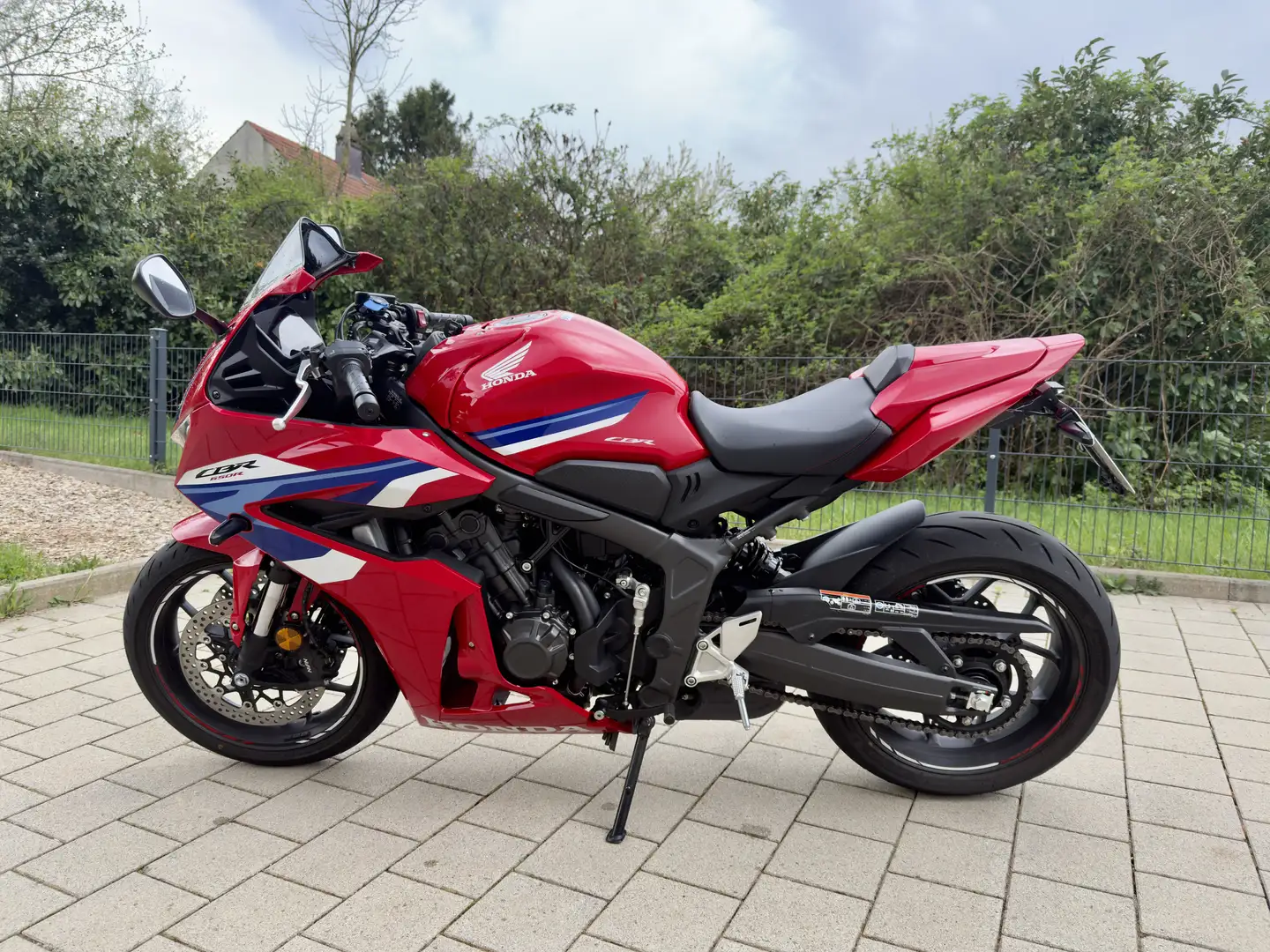 Honda CBR 650 Rojo - 1