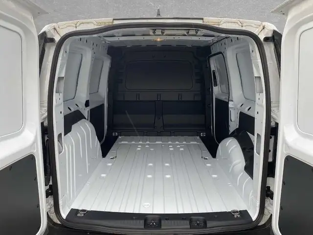 Ford Transit Connect view 10