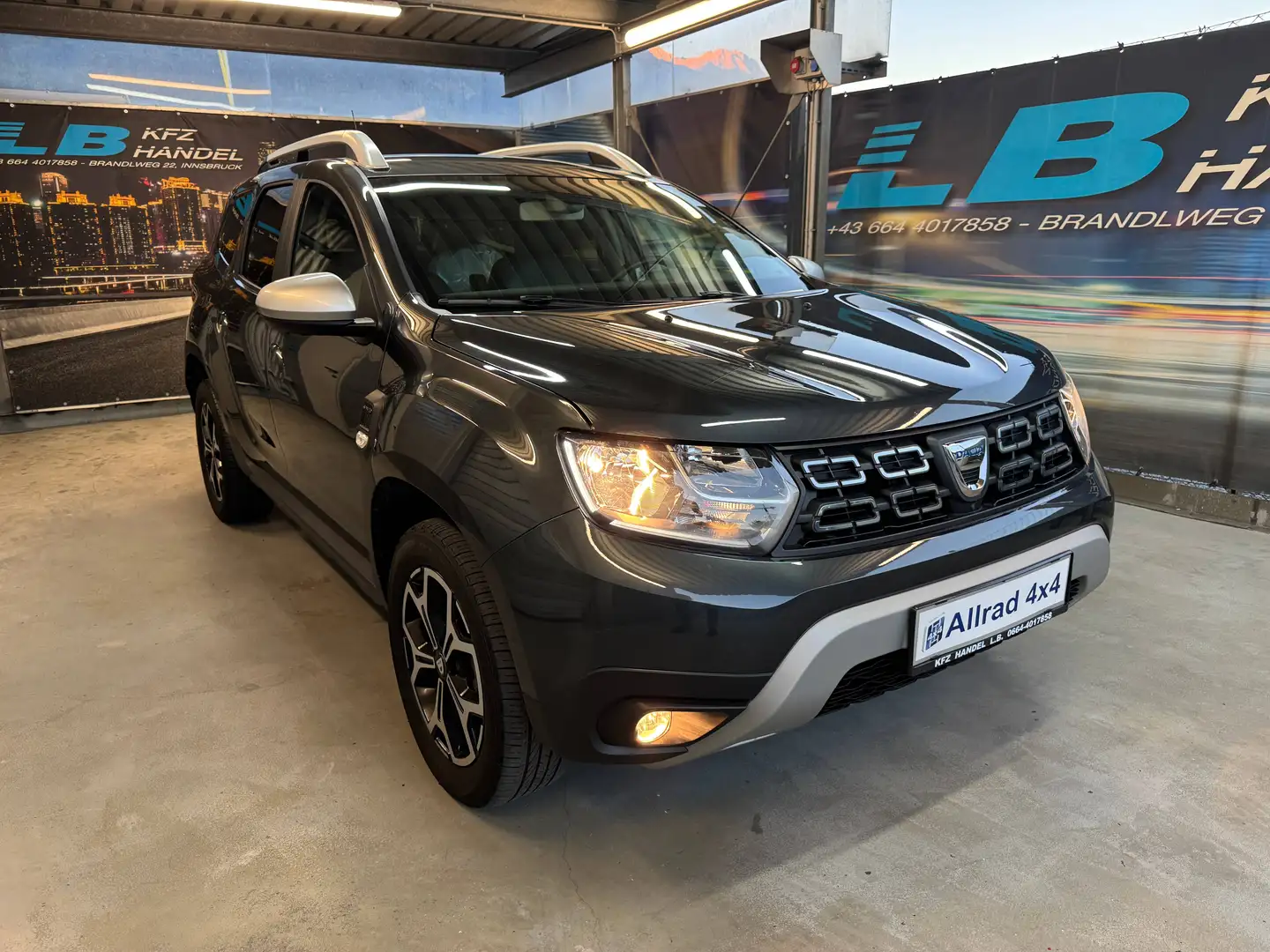 Dacia Duster Prestige 4WD Grau - 1