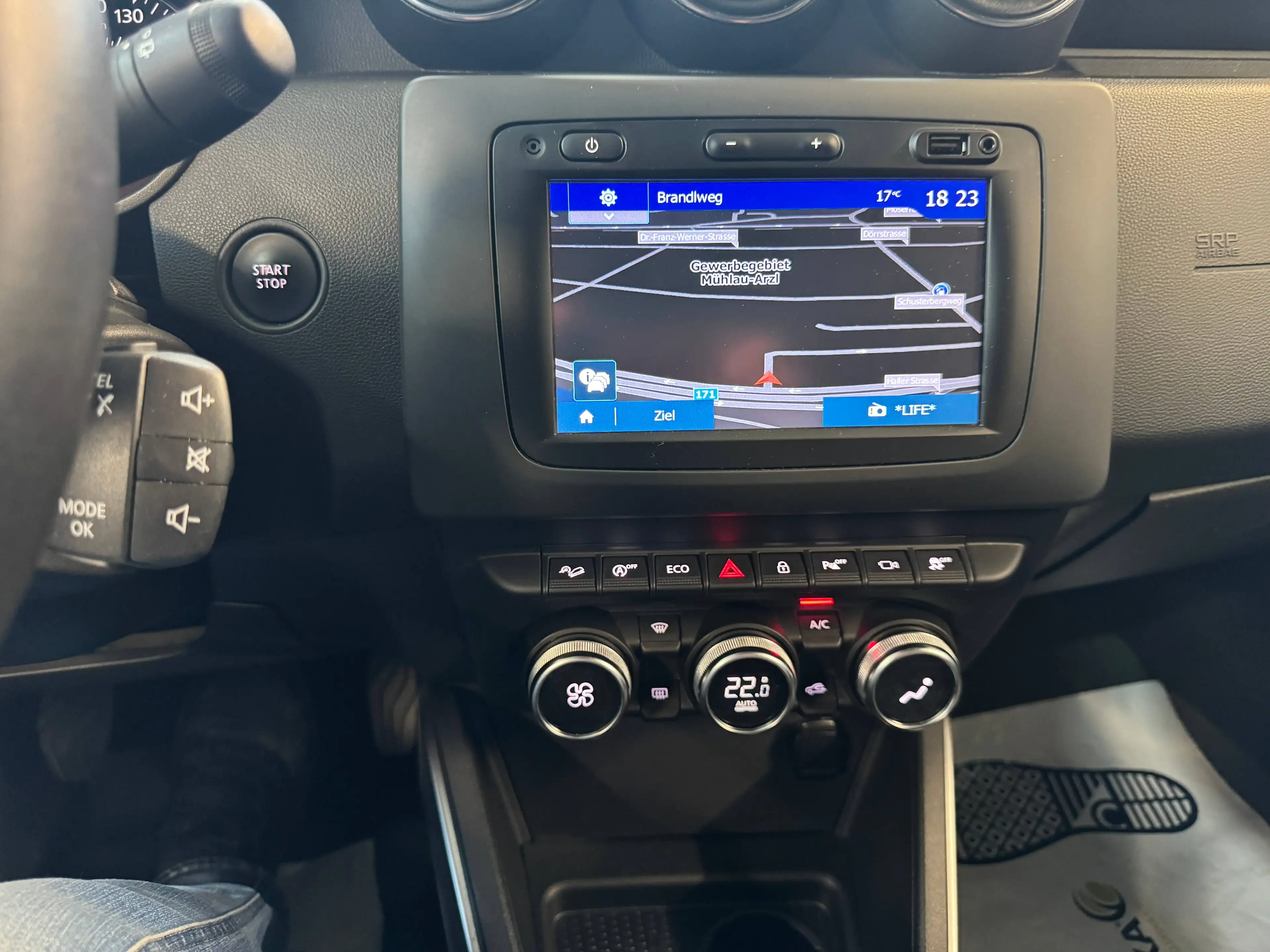 Dacia Duster Prestige 4WD — photo 15