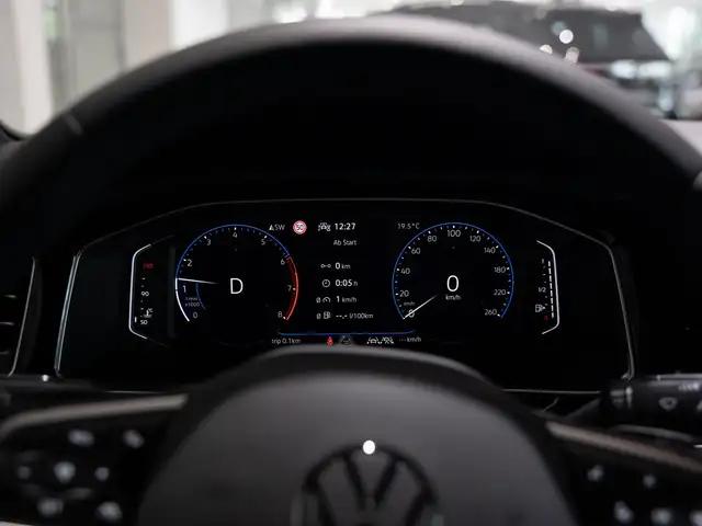 Volkswagen Polo view 13