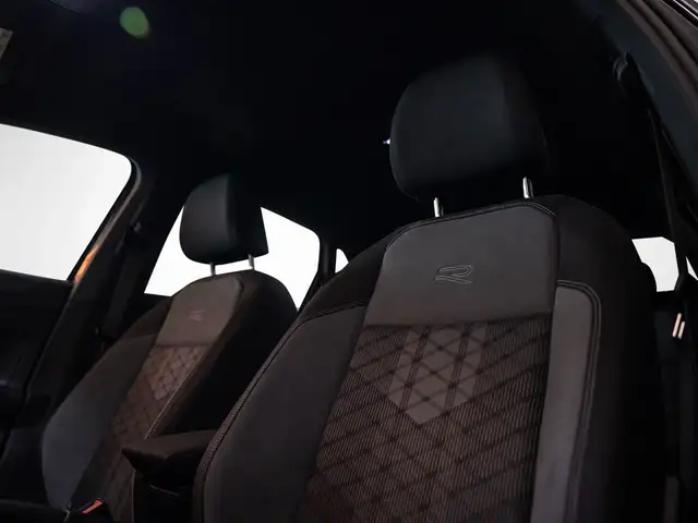 Volkswagen Polo view 11