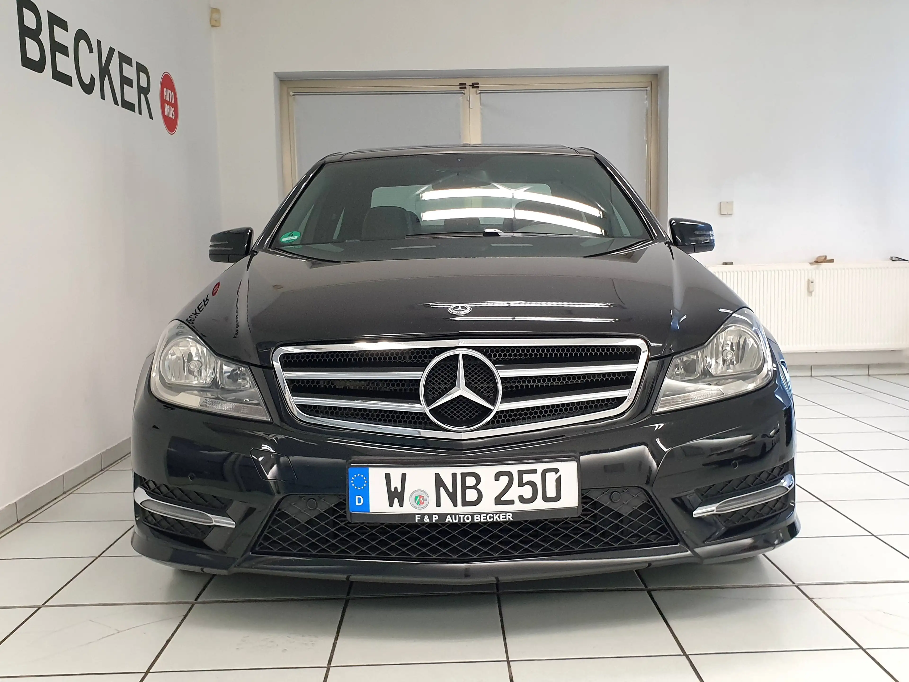 Mercedes-Benz C 250 C 250 CDI 4Matic 7G-TRONIC Avantgarde AMG LINE — photo 3