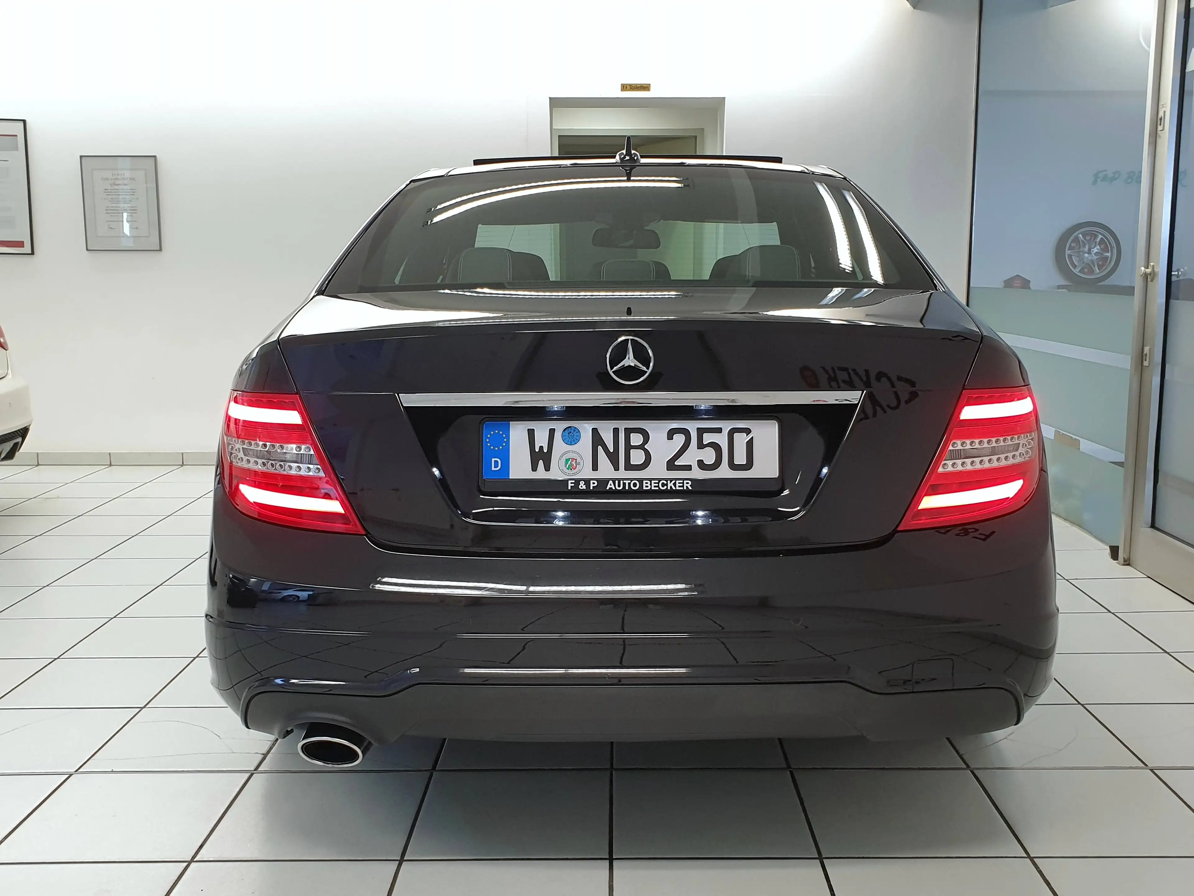 Mercedes-Benz C 250 C 250 CDI 4Matic 7G-TRONIC Avantgarde AMG LINE — photo 4