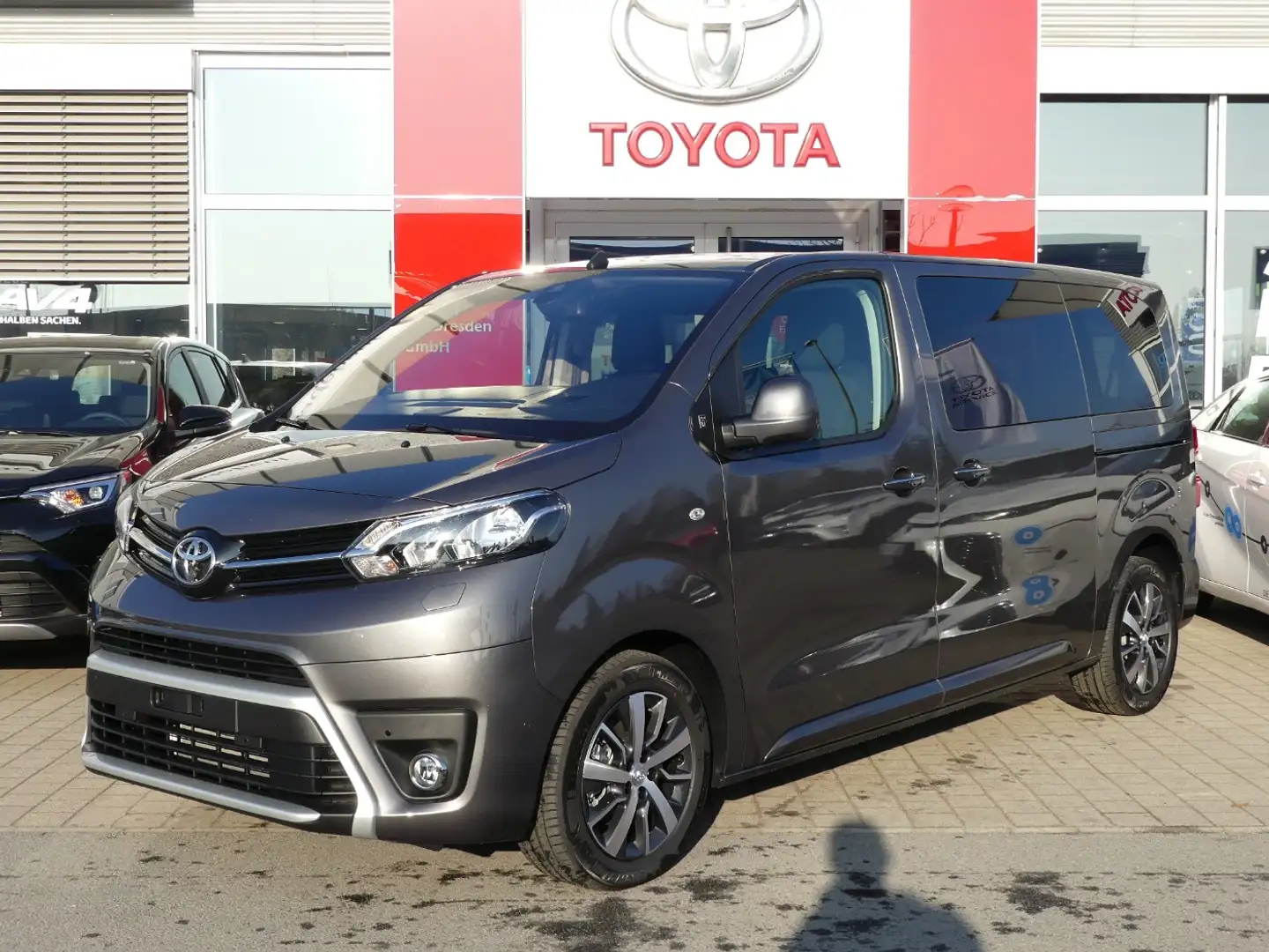 Toyota Proace Verso L1 Team D 8AT Grey - 1