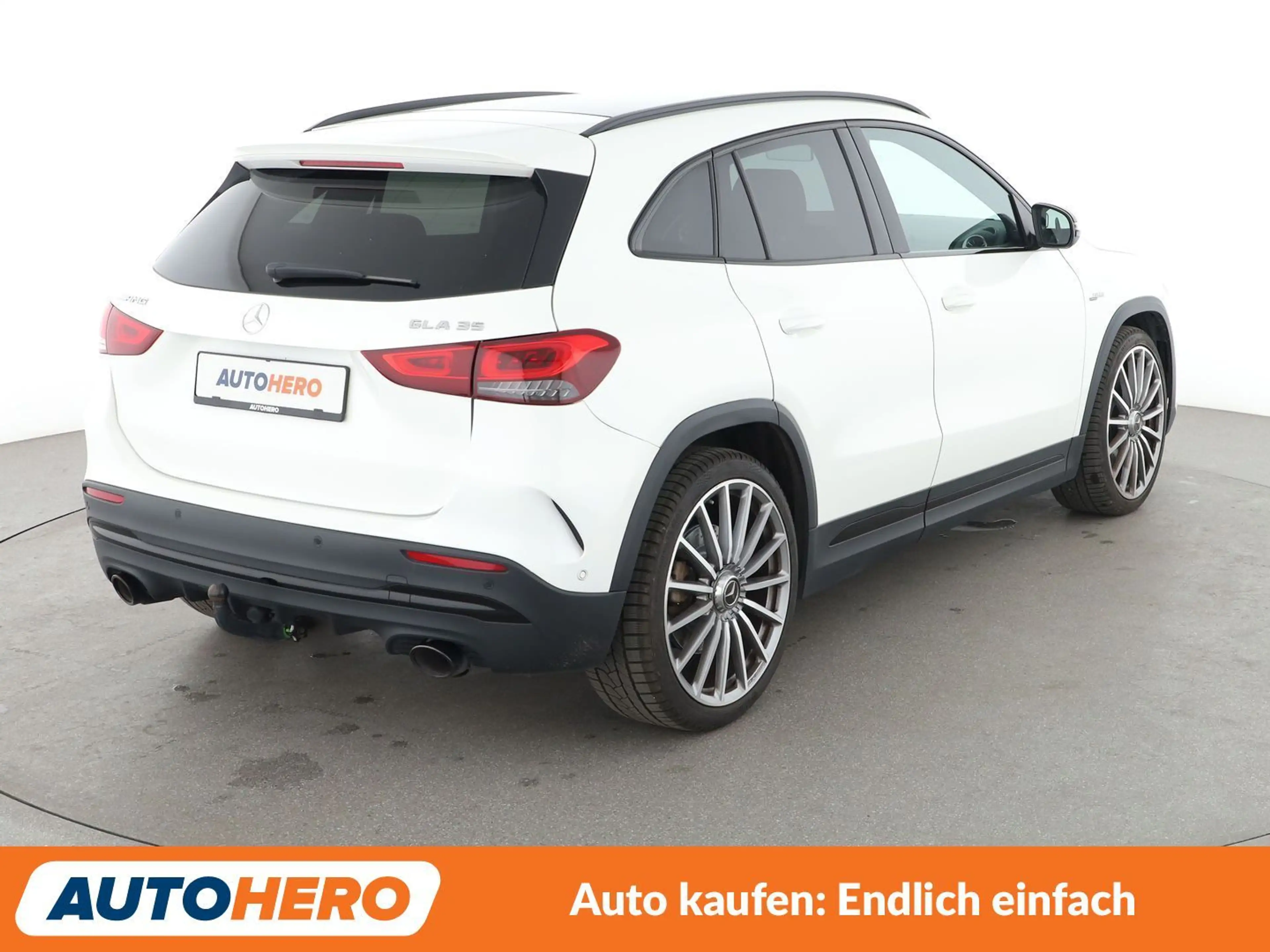 Mercedes-Benz GLA 35 AMG GLA 35 AMG 4Matic Aut*LED*TEMPO*CAM*PANO*SHZ*PDC* — photo 6