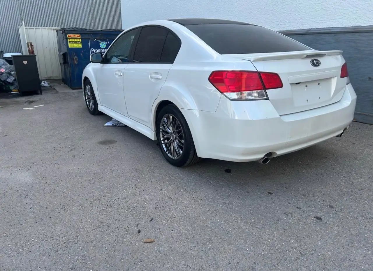 Subaru Legacy photo Subaru Legacy