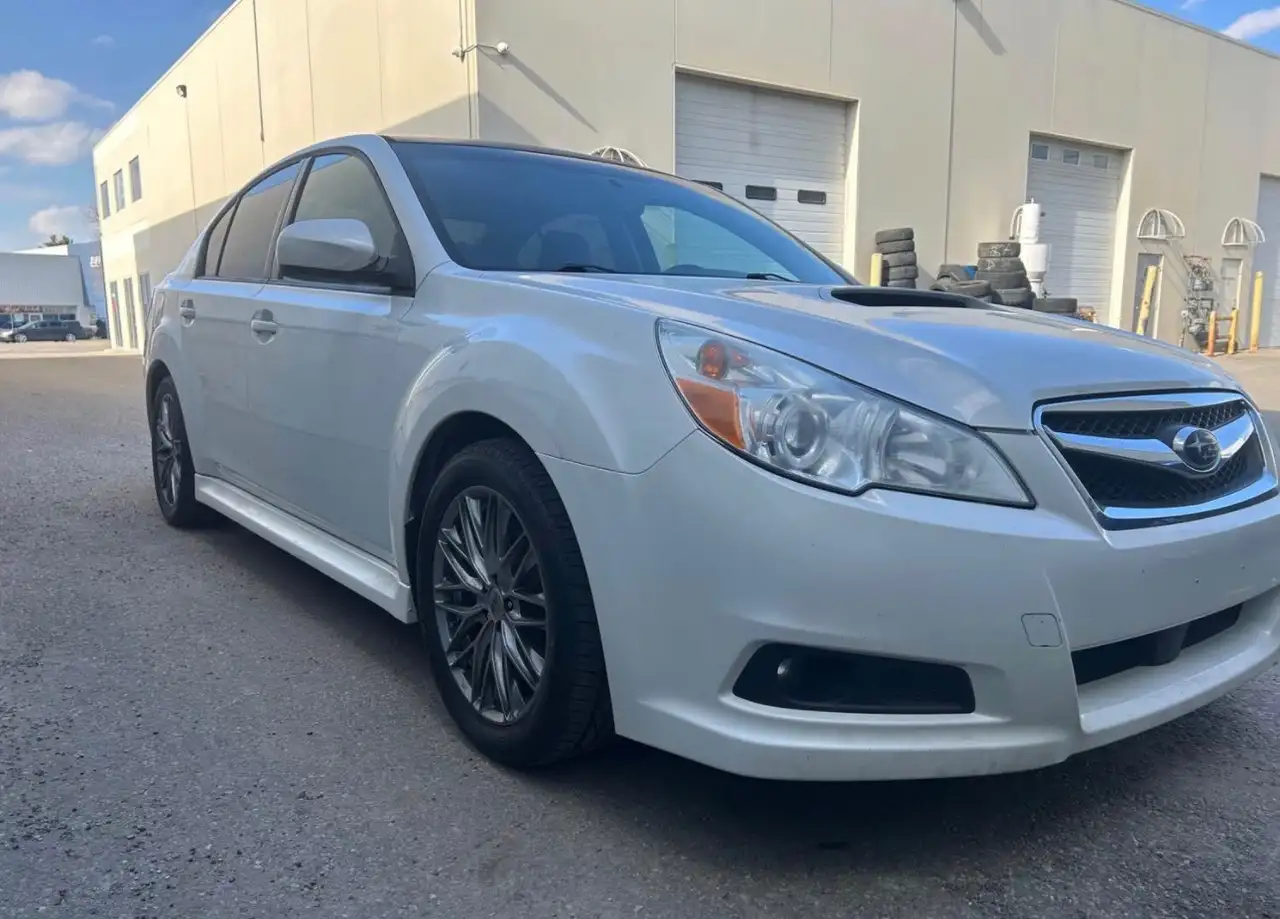 Subaru Legacy photo Subaru Legacy