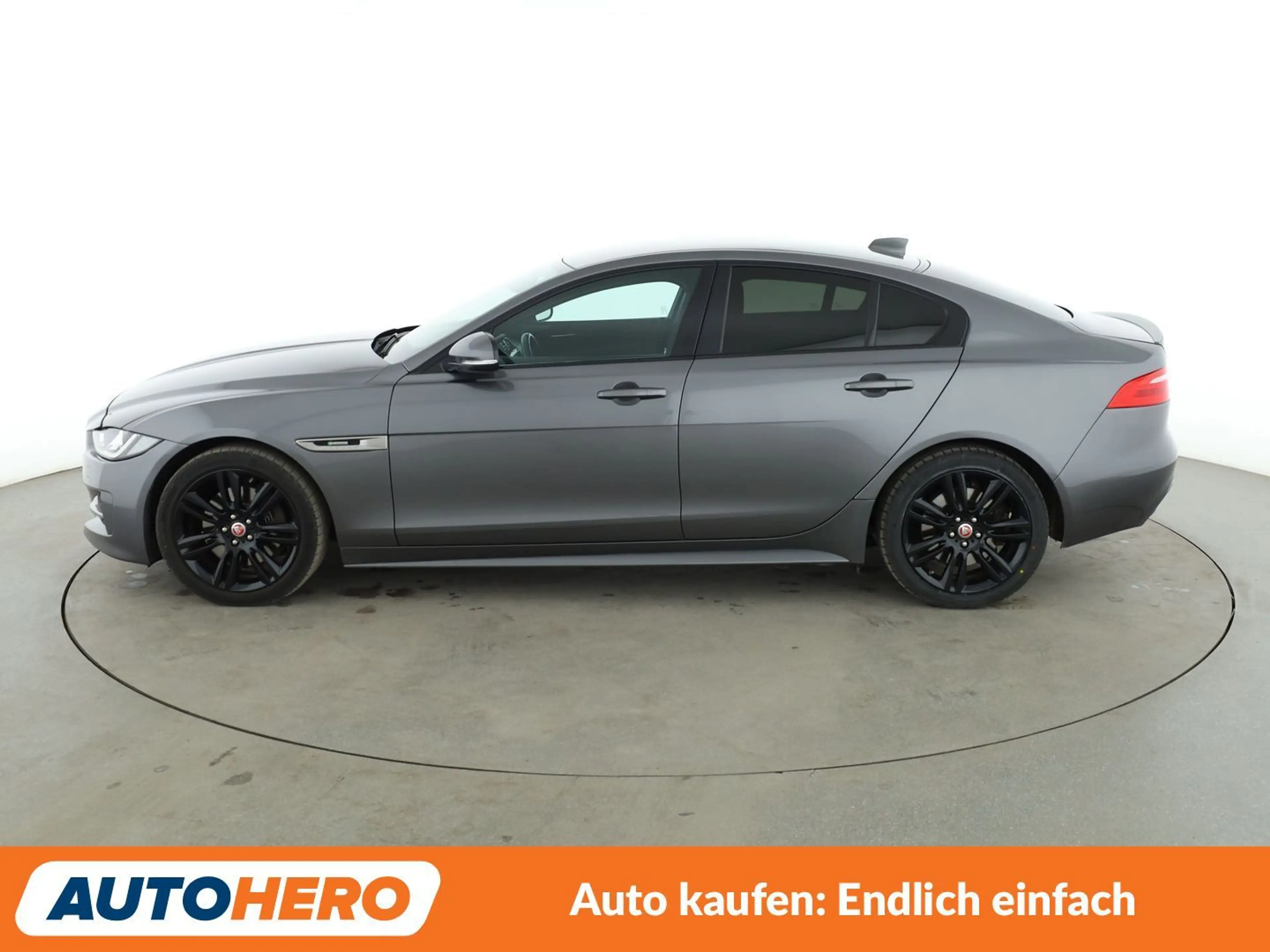Jaguar XE 25t R-Sport Aut. *CAM*TEMPO*PDC*SHZ*XENON*NAVI* — photo 3