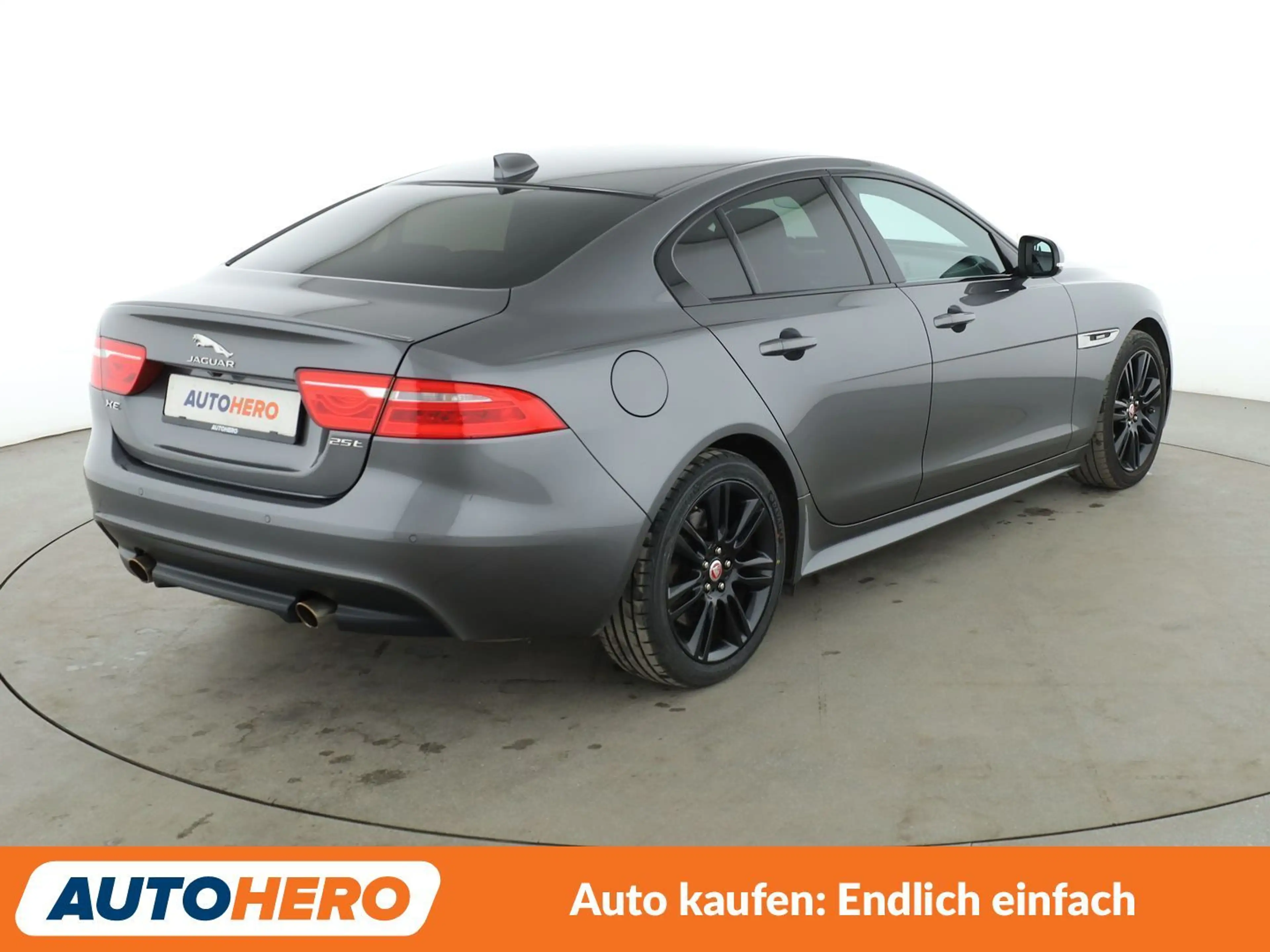 Jaguar XE 25t R-Sport Aut. *CAM*TEMPO*PDC*SHZ*XENON*NAVI* — photo 6