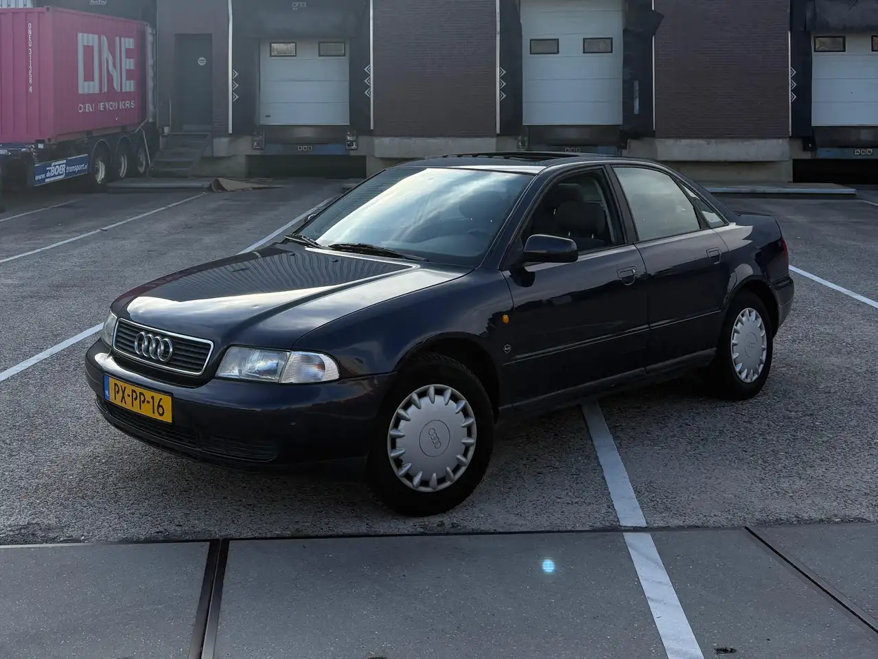Audi A4 1.8 5V, foto 1