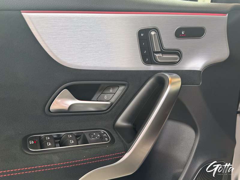 Photo du véhicule Mercedes-Benz A 45 AMG