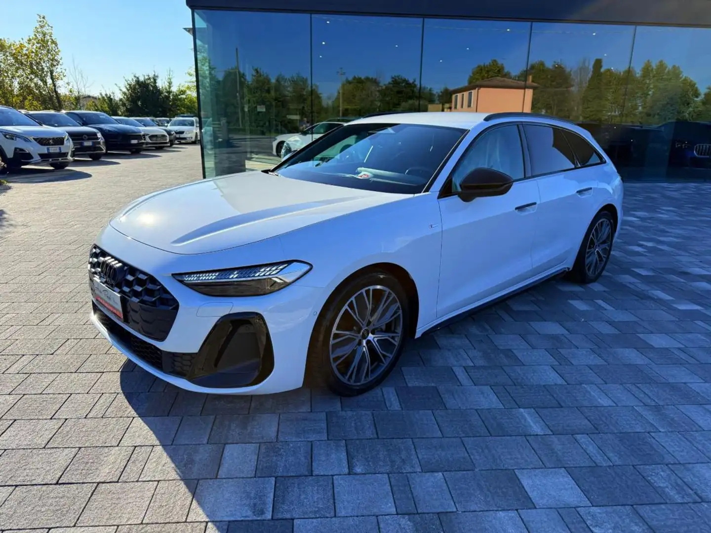 Audi A5 Avant TDI 150 kW mHEV+ S tronic S Line edition Blanc - 2