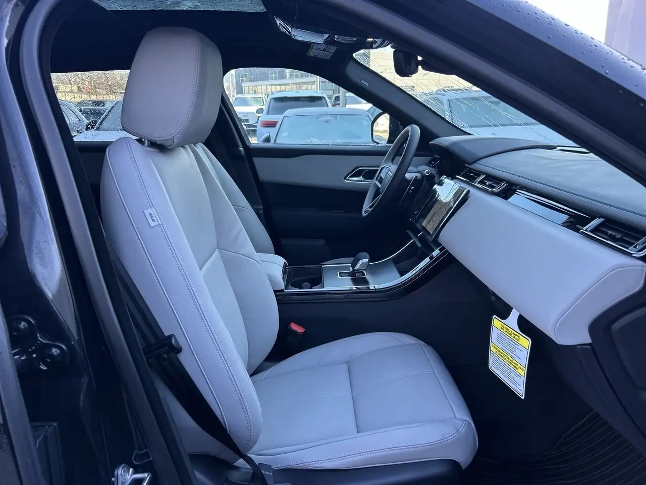 Land Rover Range Rover Velar снимка Land Rover Range Rover Velar