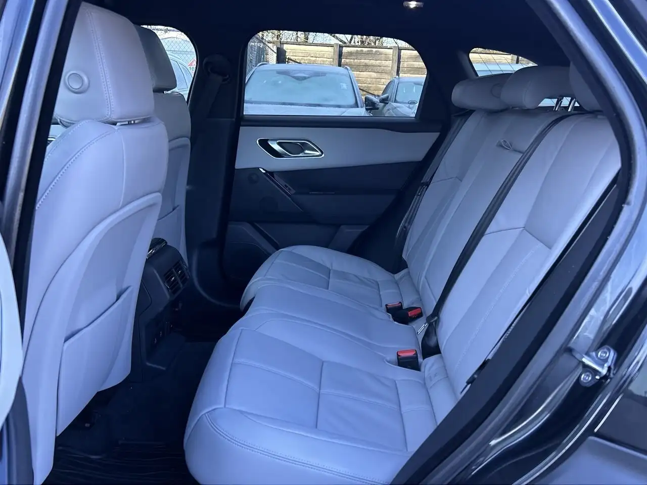 Land Rover Range Rover Velar снимка Land Rover Range Rover Velar